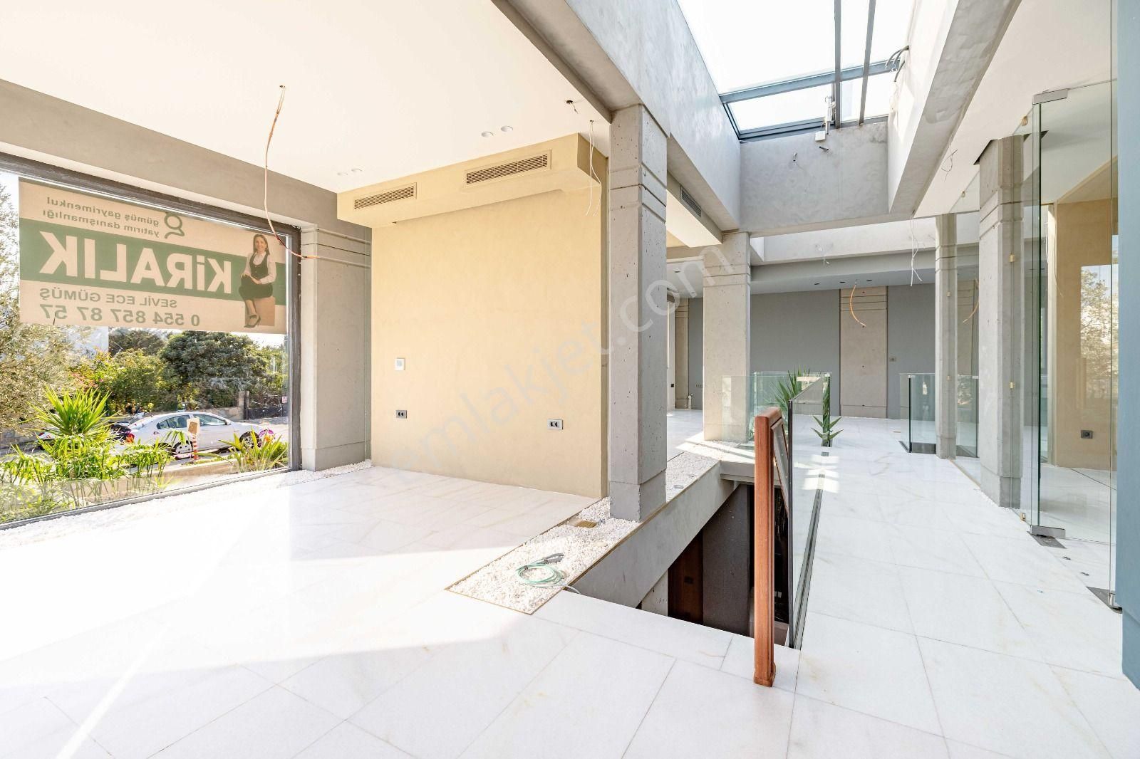 Bodrum Alt Konacıkta Merkezi Konumda Kiralık İşyeri