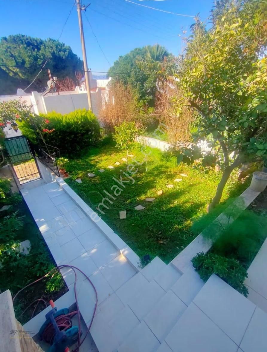 90 Evler Sitesinde Denize Yürüme Mesafesinde Tam Müstakil - Görsel 6