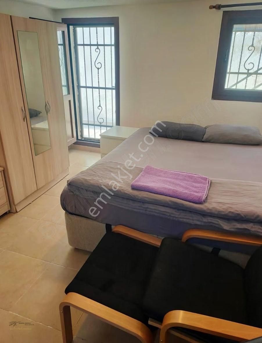 90 Evler Sitesinde Denize Yürüme Mesafesinde Tam Müstakil - Görsel 17