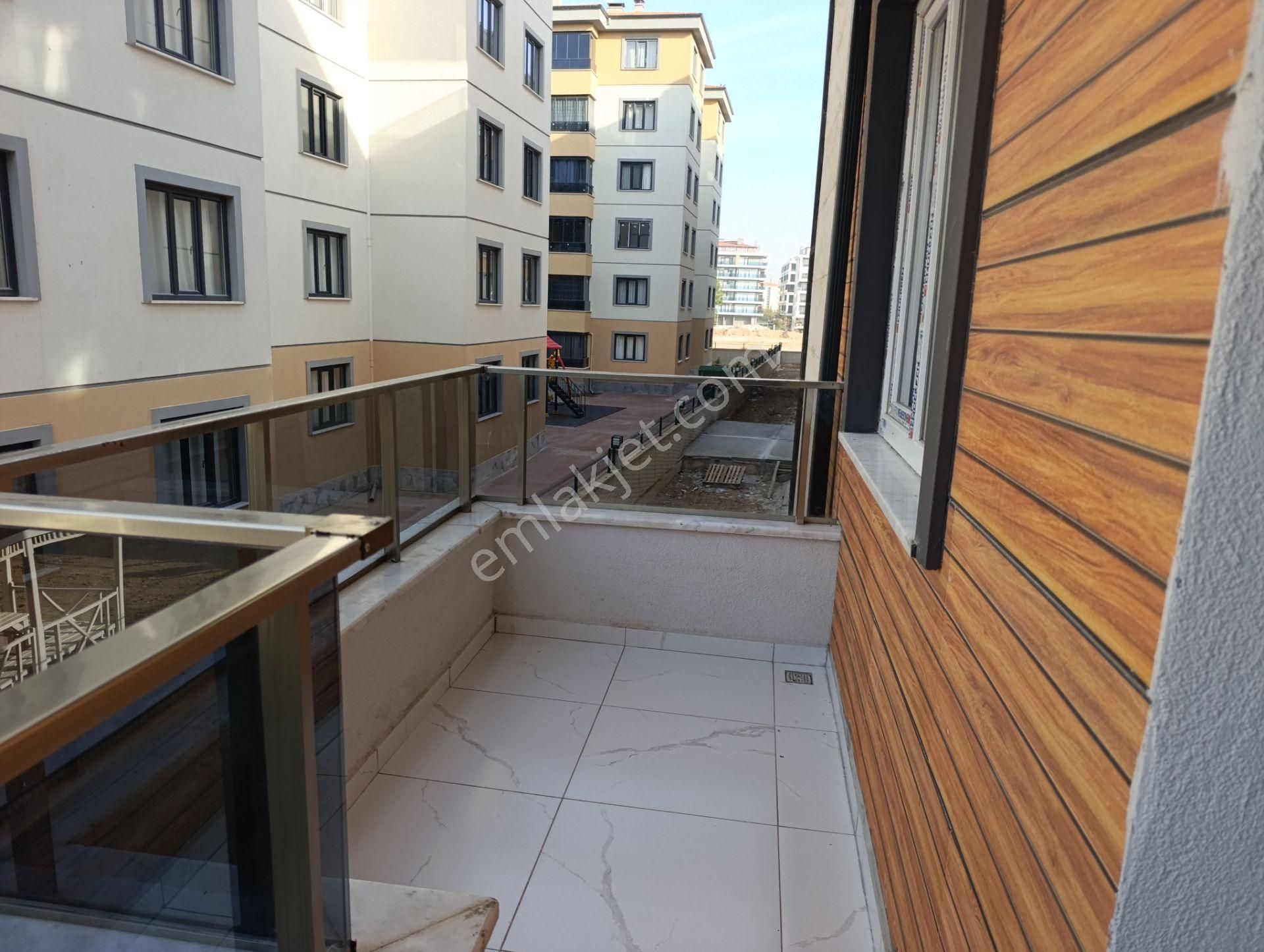 Akabe Mahallesin De Acil Satılık 3+1 Sıfır Ara Kat Daire - Görsel 25