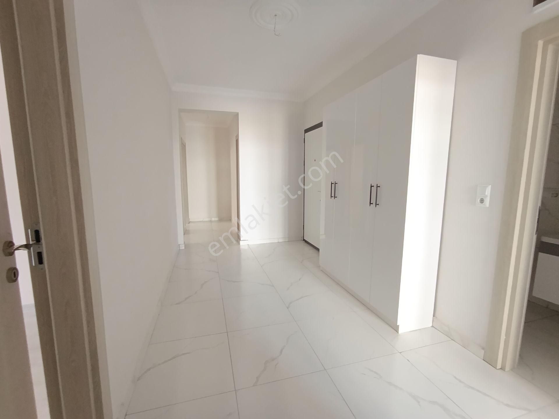 Akabe Mahallesin De Acil Satılık 3+1 Sıfır Ara Kat Daire - Görsel 15