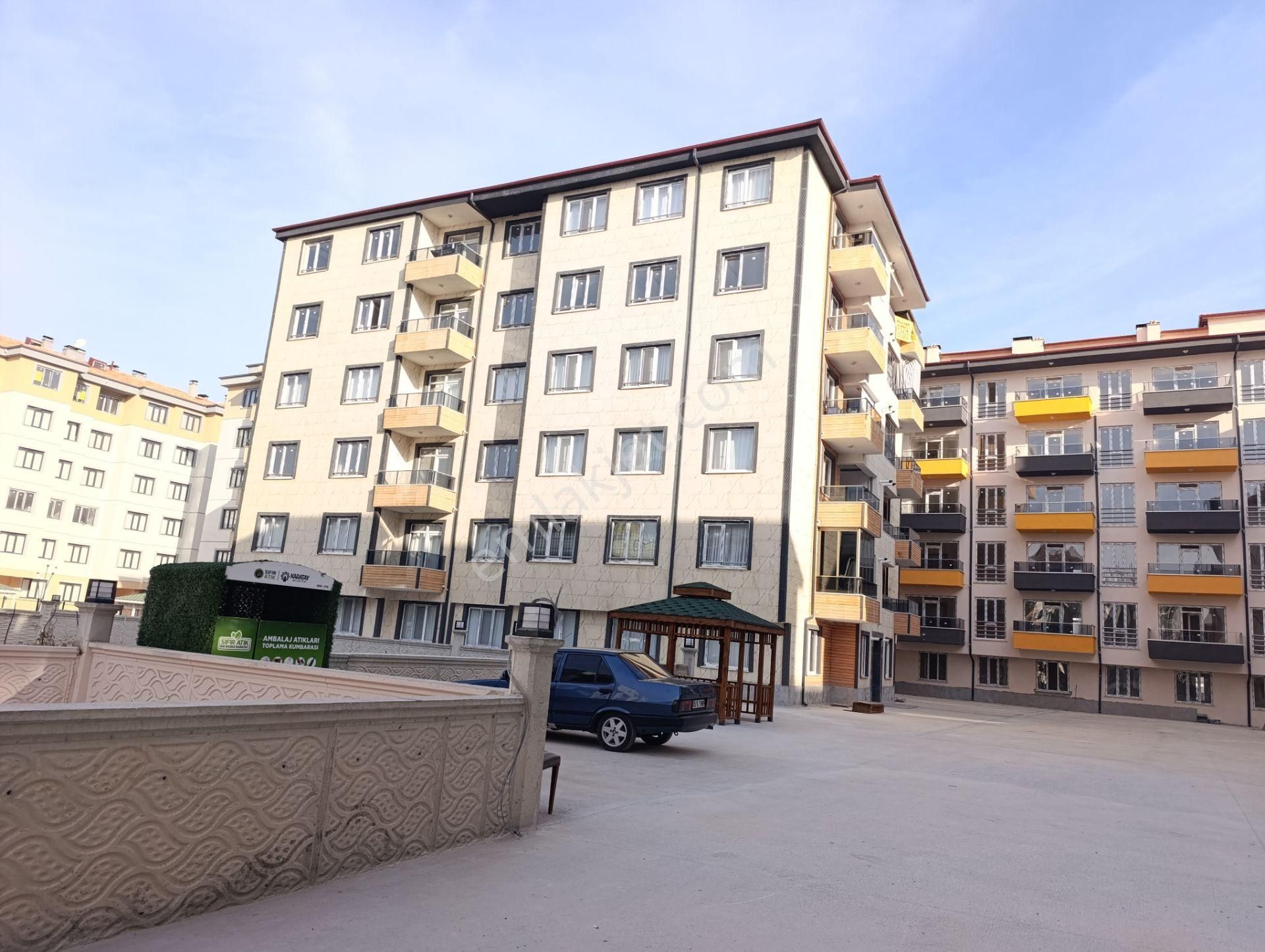 Akabe Mahallesin De Acil Satılık 3+1 Sıfır Ara Kat Daire - Görsel 6