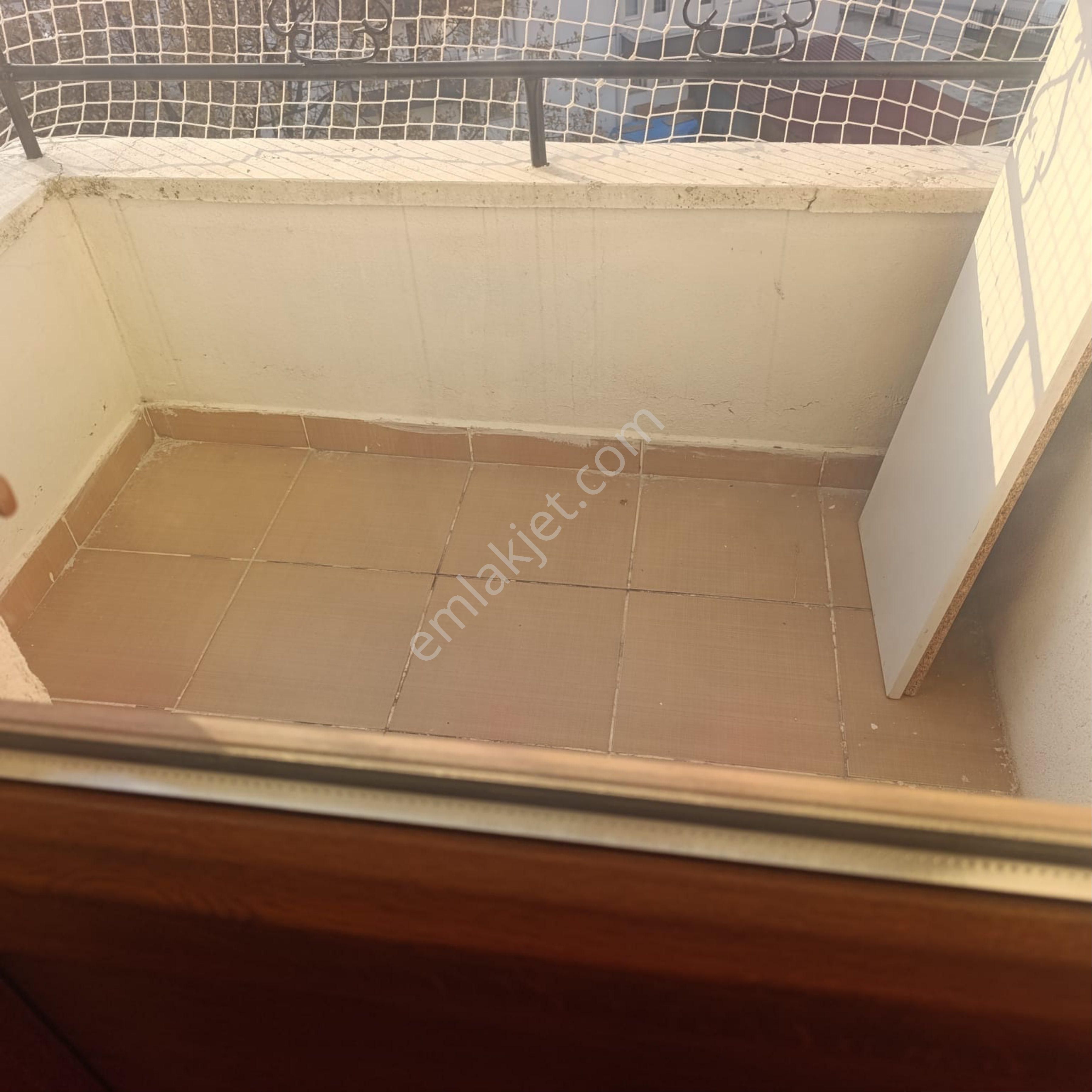 Karapürçek’te Köroğlu Parkı Yakını 3+1 Geniş Arakat Daire - Görsel 20