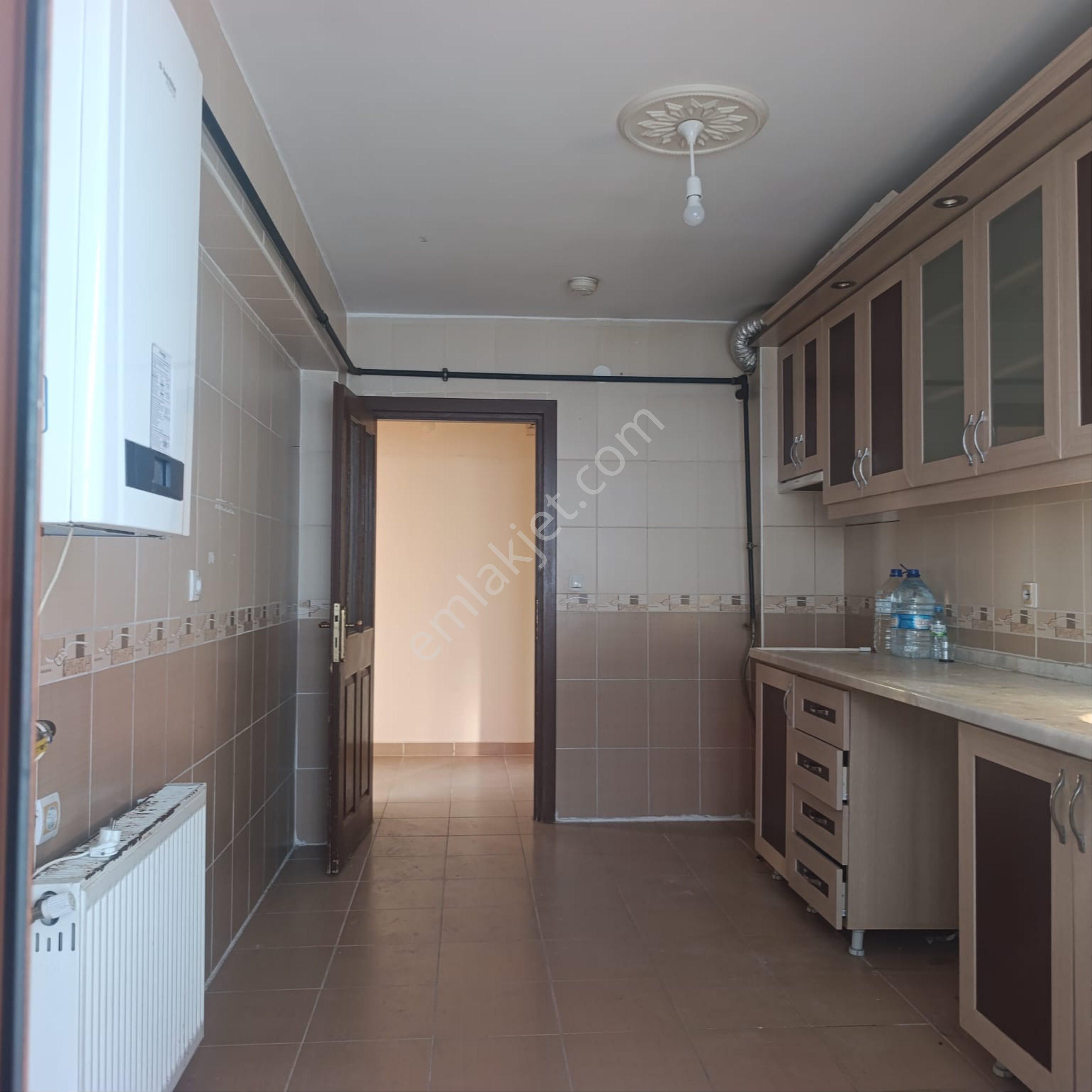 Karapürçek’te Köroğlu Parkı Yakını 3+1 Geniş Arakat Daire - Görsel 10