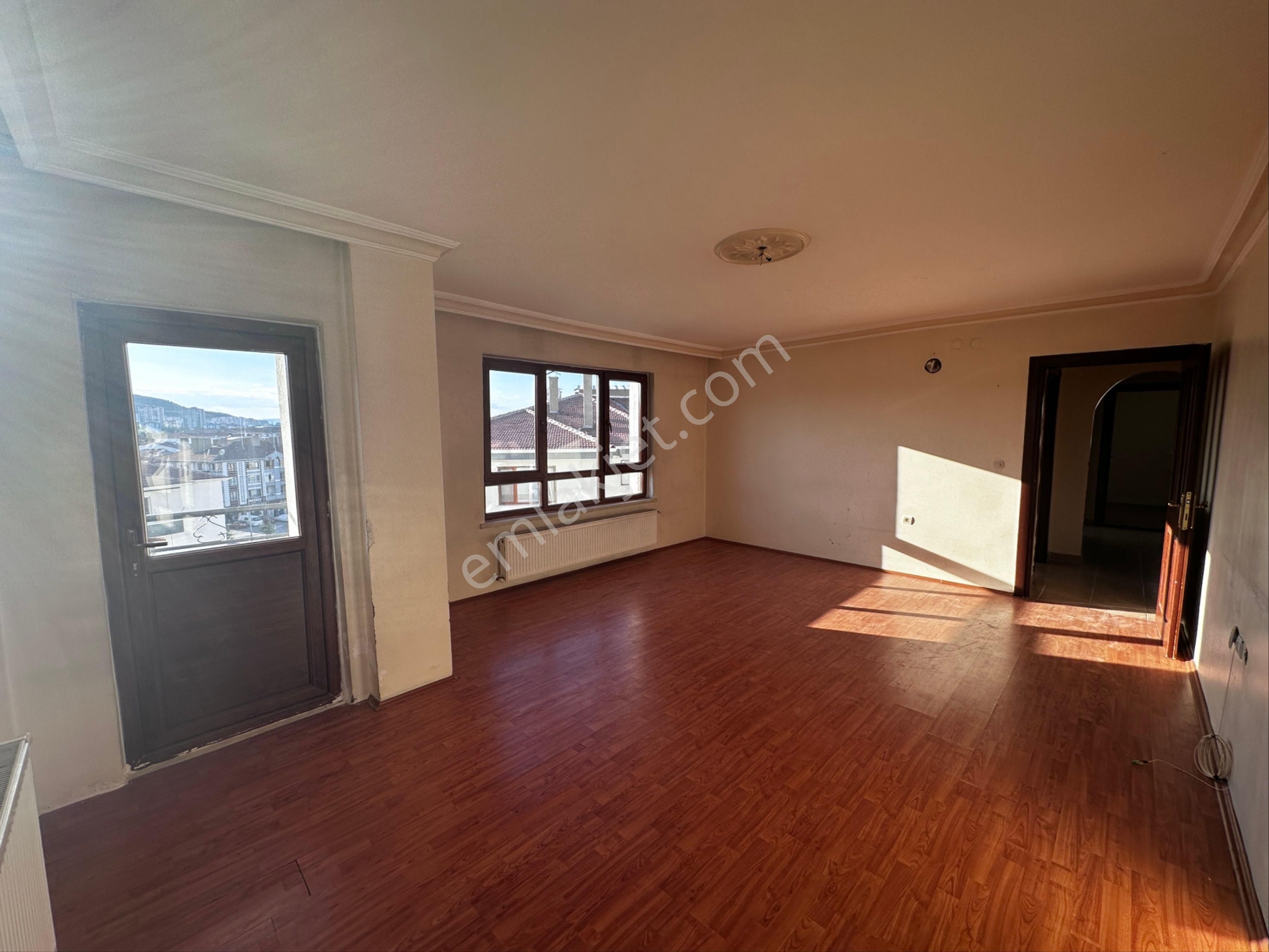 Karapürçek’te Köroğlu Parkı Yakını 3+1 Geniş Arakat Daire - Görsel 27