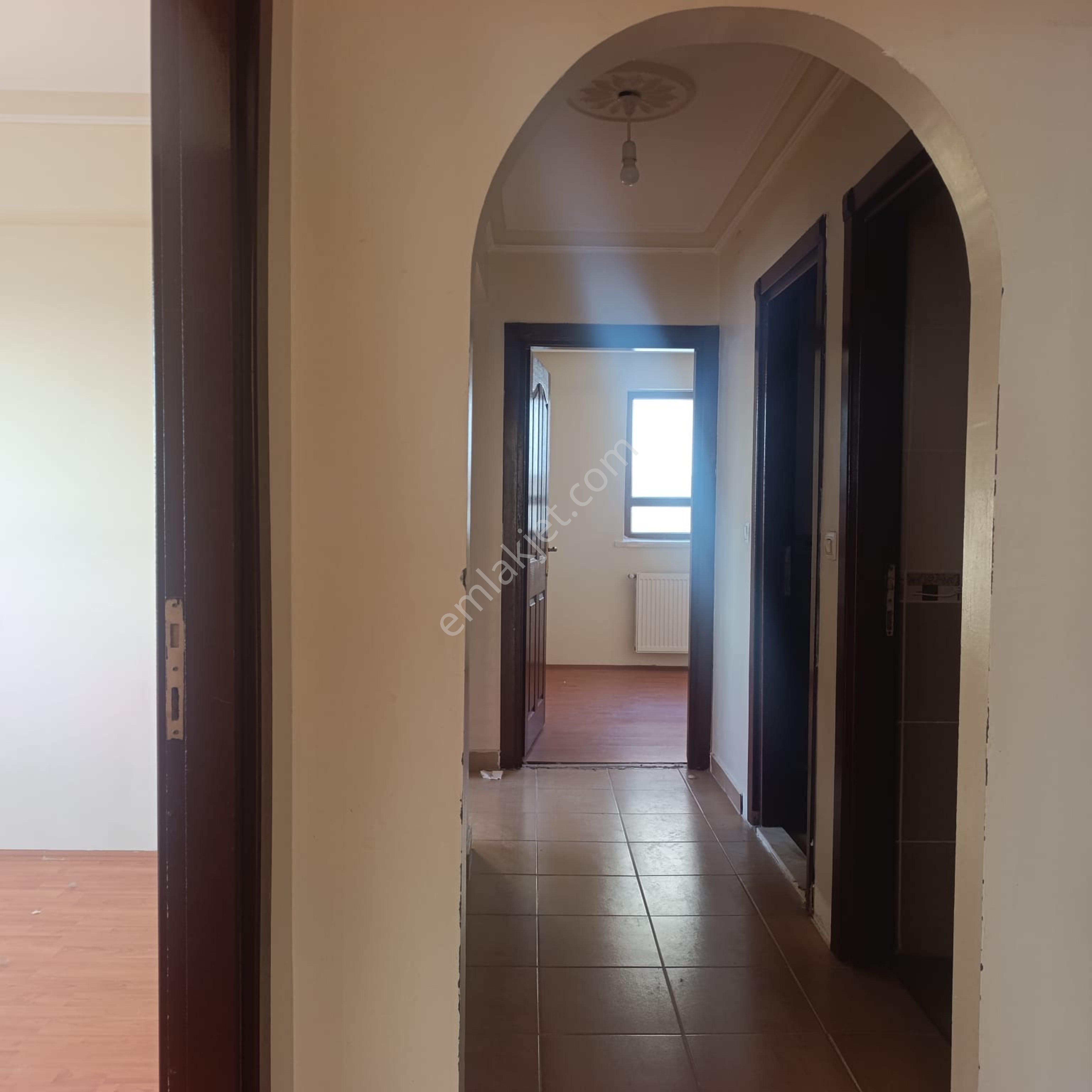 Karapürçek’te Köroğlu Parkı Yakını 3+1 Geniş Arakat Daire - Görsel 5