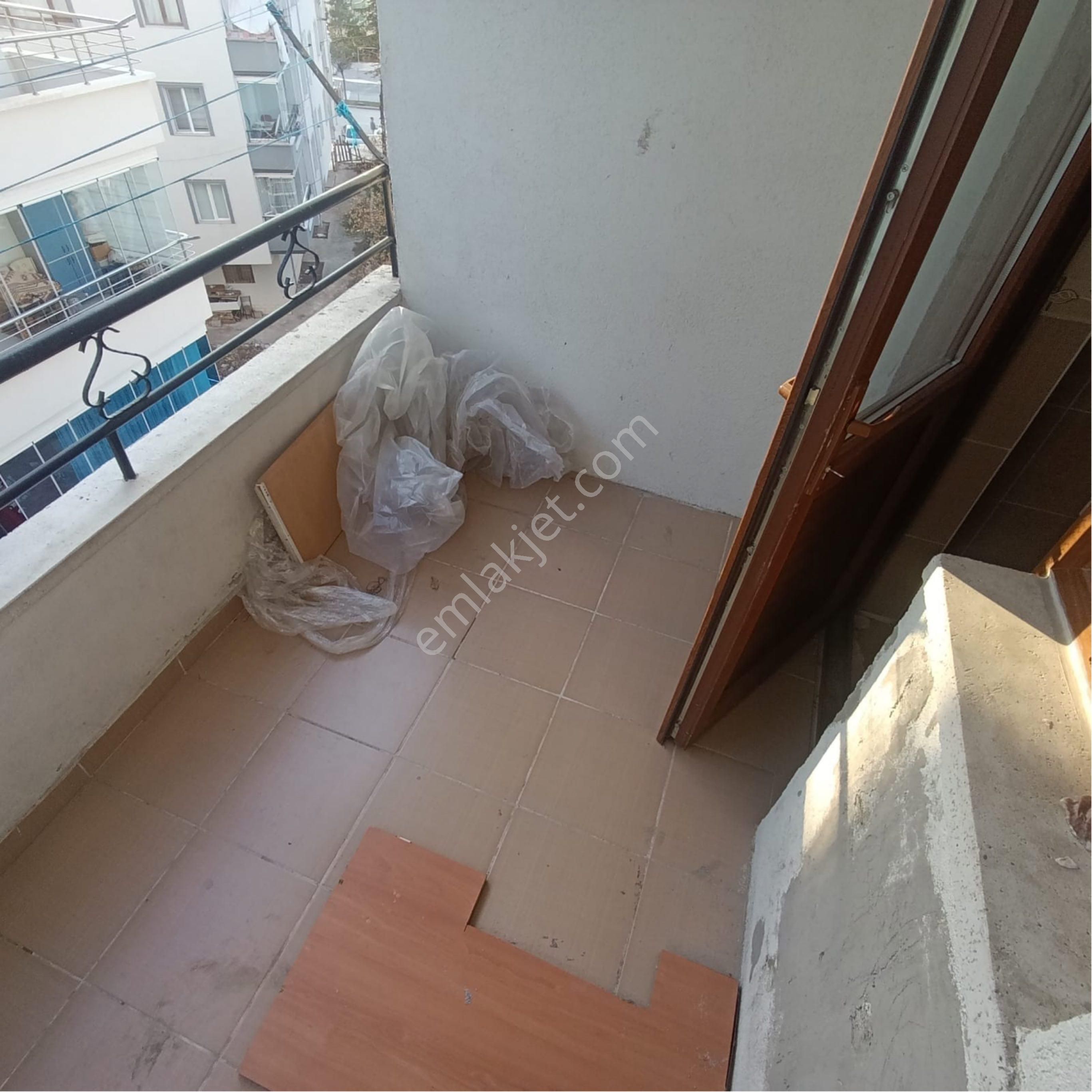 Karapürçek’te Köroğlu Parkı Yakını 3+1 Geniş Arakat Daire - Görsel 7