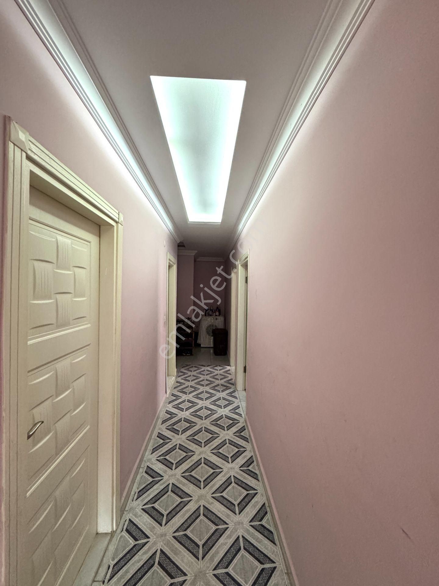 Doğu Garajı Tramvay Yakını Katta Asansörlü Geniş 2+1 - Görsel 21