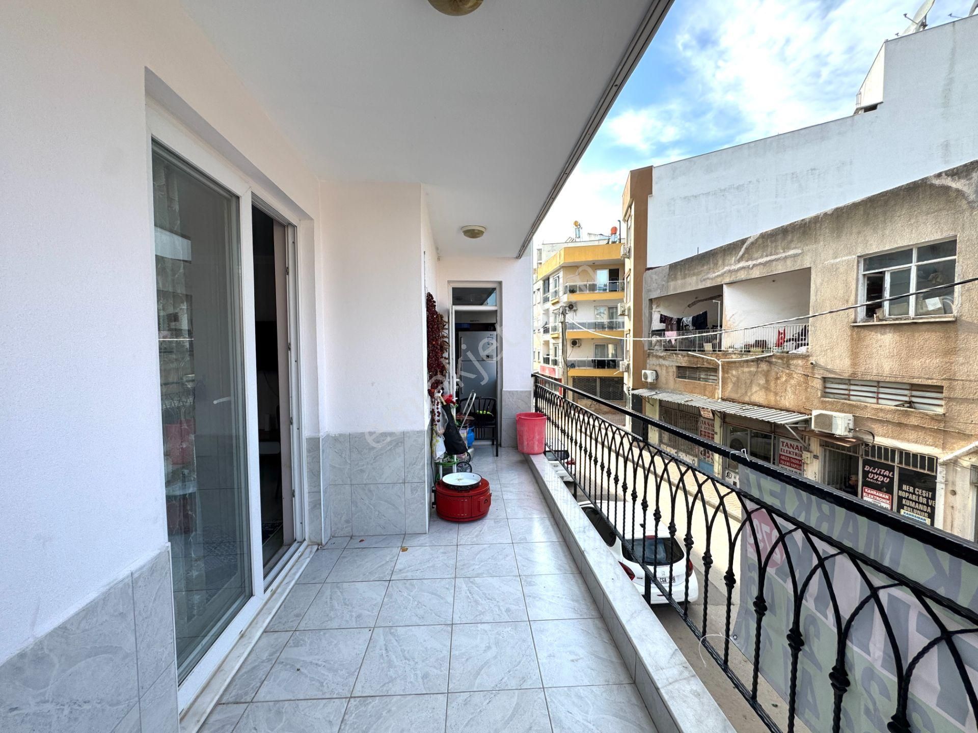 Doğu Garajı Tramvay Yakını Katta Asansörlü Geniş 2+1 - Görsel 8