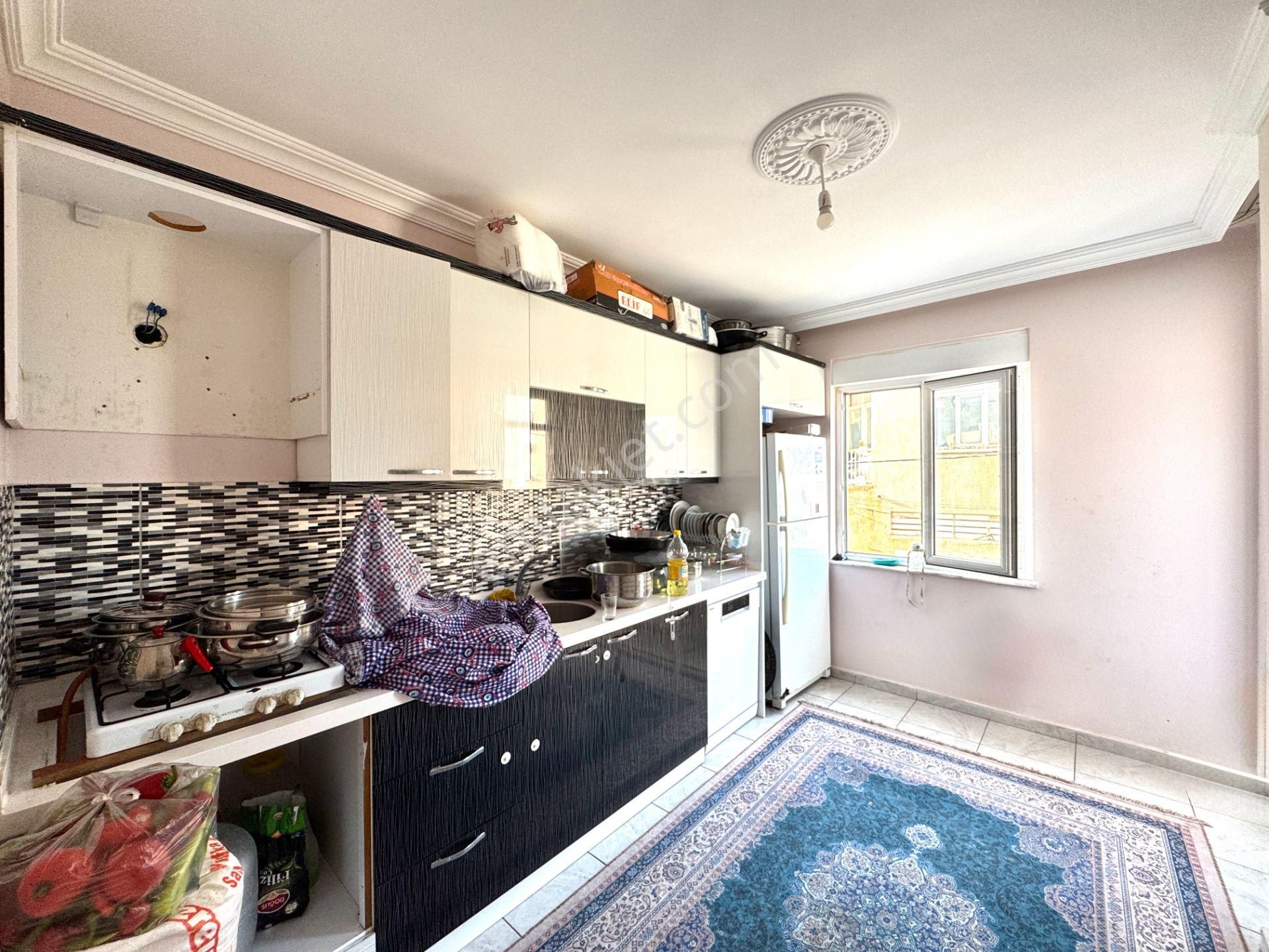 Doğu Garajı Tramvay Yakını Katta Asansörlü Geniş 2+1 - Görsel 10