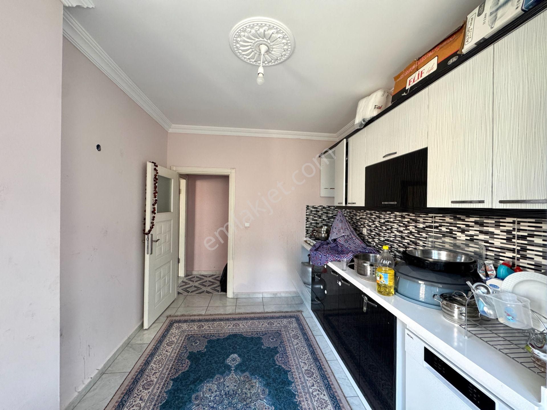 Doğu Garajı Tramvay Yakını Katta Asansörlü Geniş 2+1 - Görsel 14