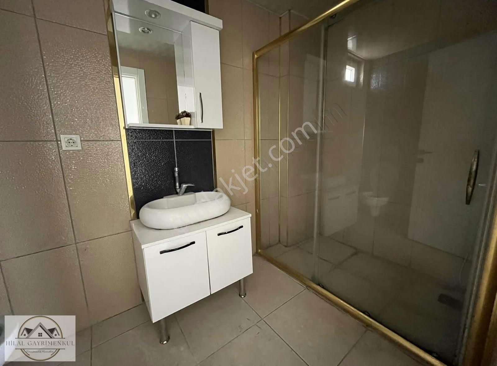 Hilal Gayrimenkulden Halı Saha Cepheli Geniş Kullanışlı *2+1* - Görsel 13