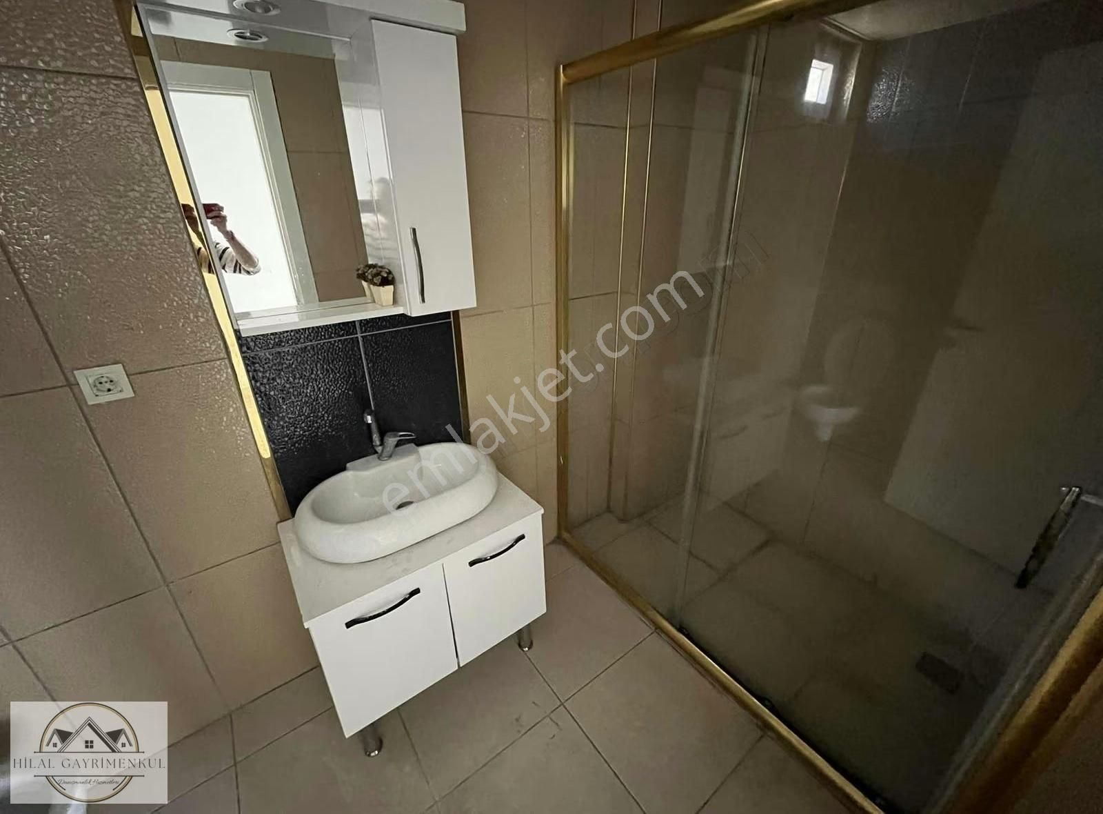 Hilal Gayrimenkulden Halı Saha Cepheli Geniş Kullanışlı *2+1* - Görsel 19