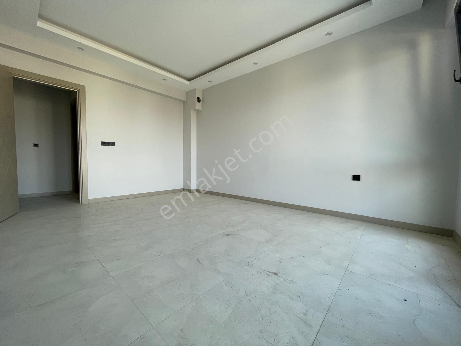 Eskidjiden Cumhuriyette Önü Açık 2+1 Satılık Sıfır Daire - Görsel 6