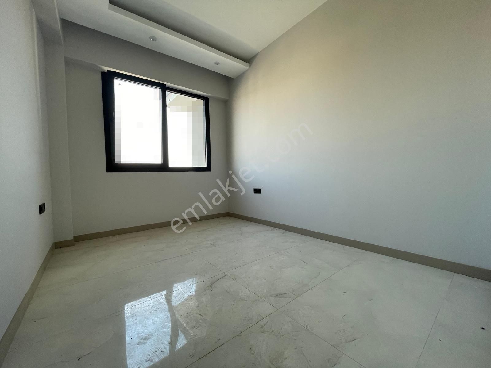 Eskidjiden Cumhuriyette Önü Açık 2+1 Satılık Sıfır Daire - Görsel 15