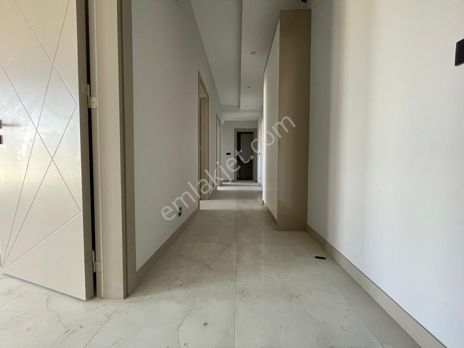 Eskidjiden Cumhuriyette Önü Açık 2+1 Satılık Sıfır Daire - Görsel 25
