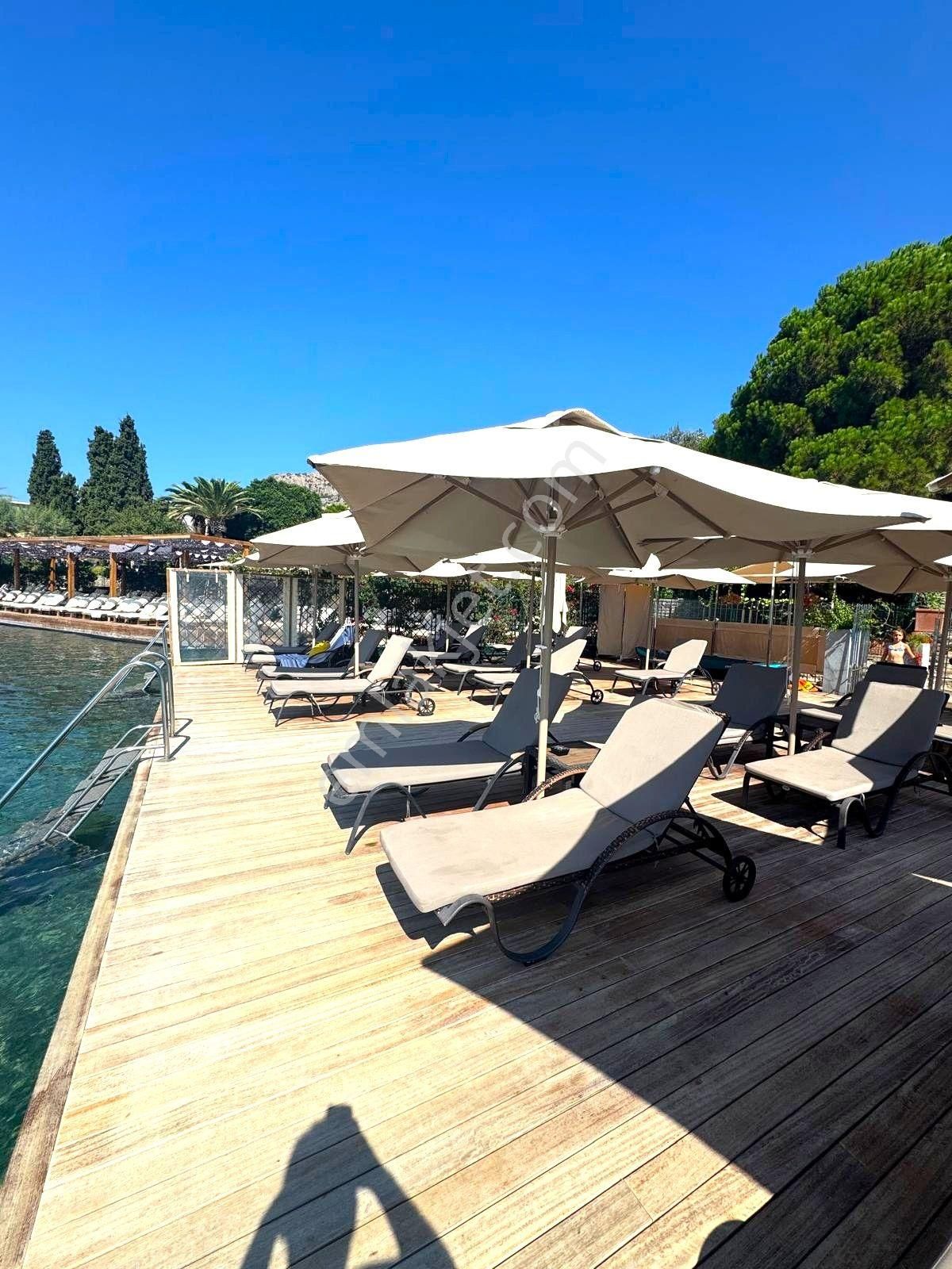 Türkbükü Maçakızına Komşu Satılık Lüks Villa Özel İskeleli - Görsel 33