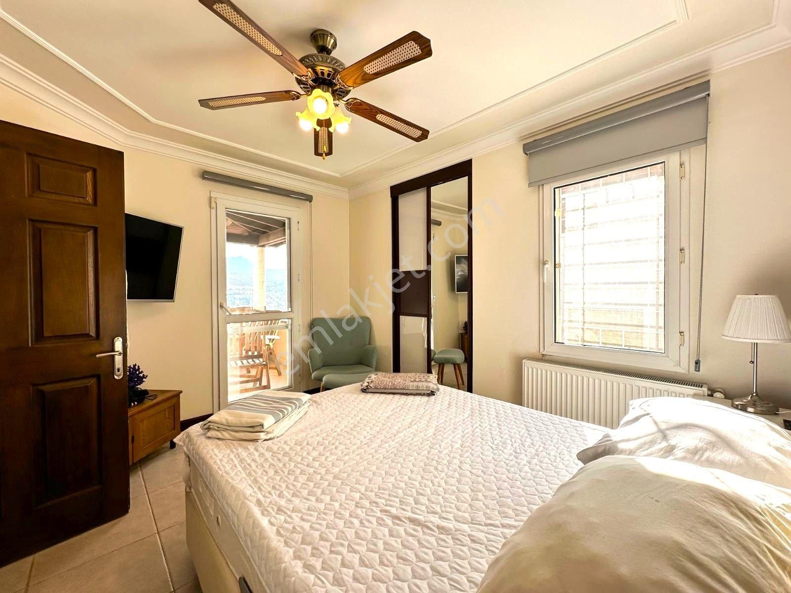 Türkbükü Maçakızına Komşu Satılık Lüks Villa Özel İskeleli - Görsel 23