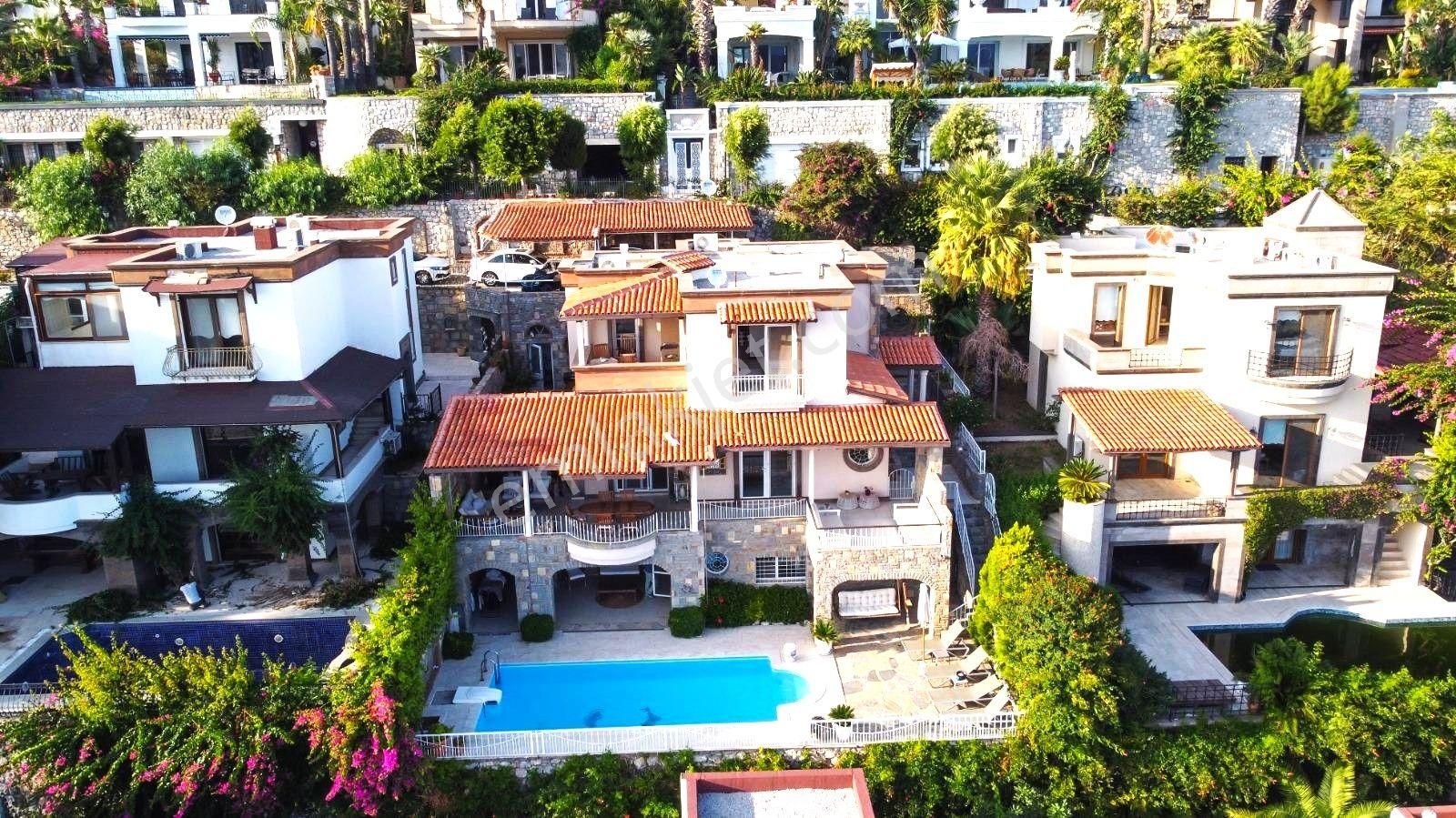 Türkbükü Maçakızına Komşu Satılık Lüks Villa Özel İskeleli - Görsel 3