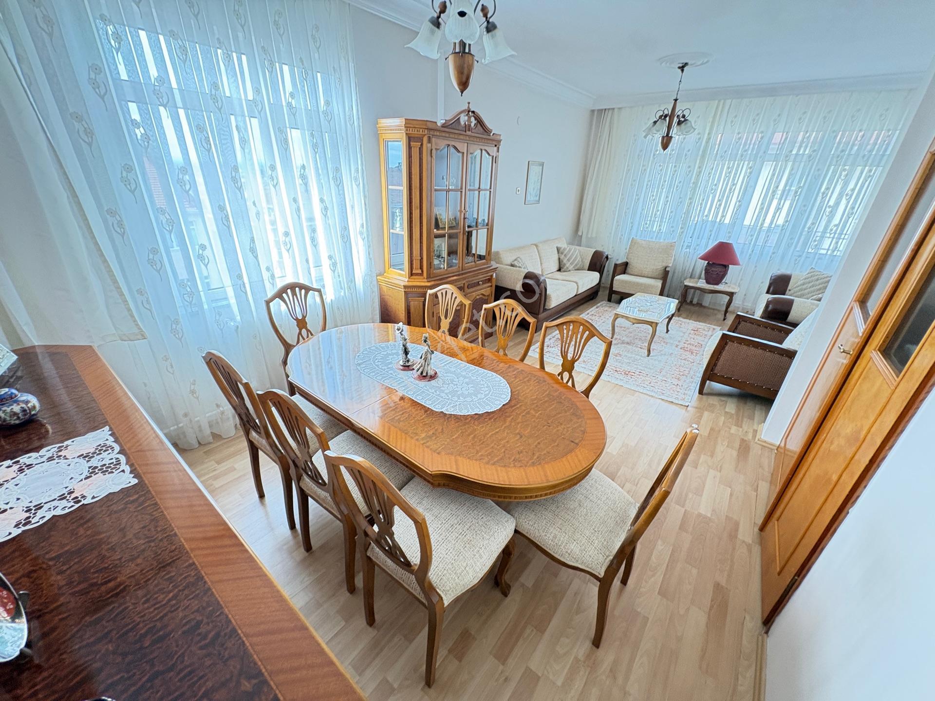 Marmara'dan Fatih Esentepe'de 3+1 Eşyalı Kiralık Daire - Görsel 11