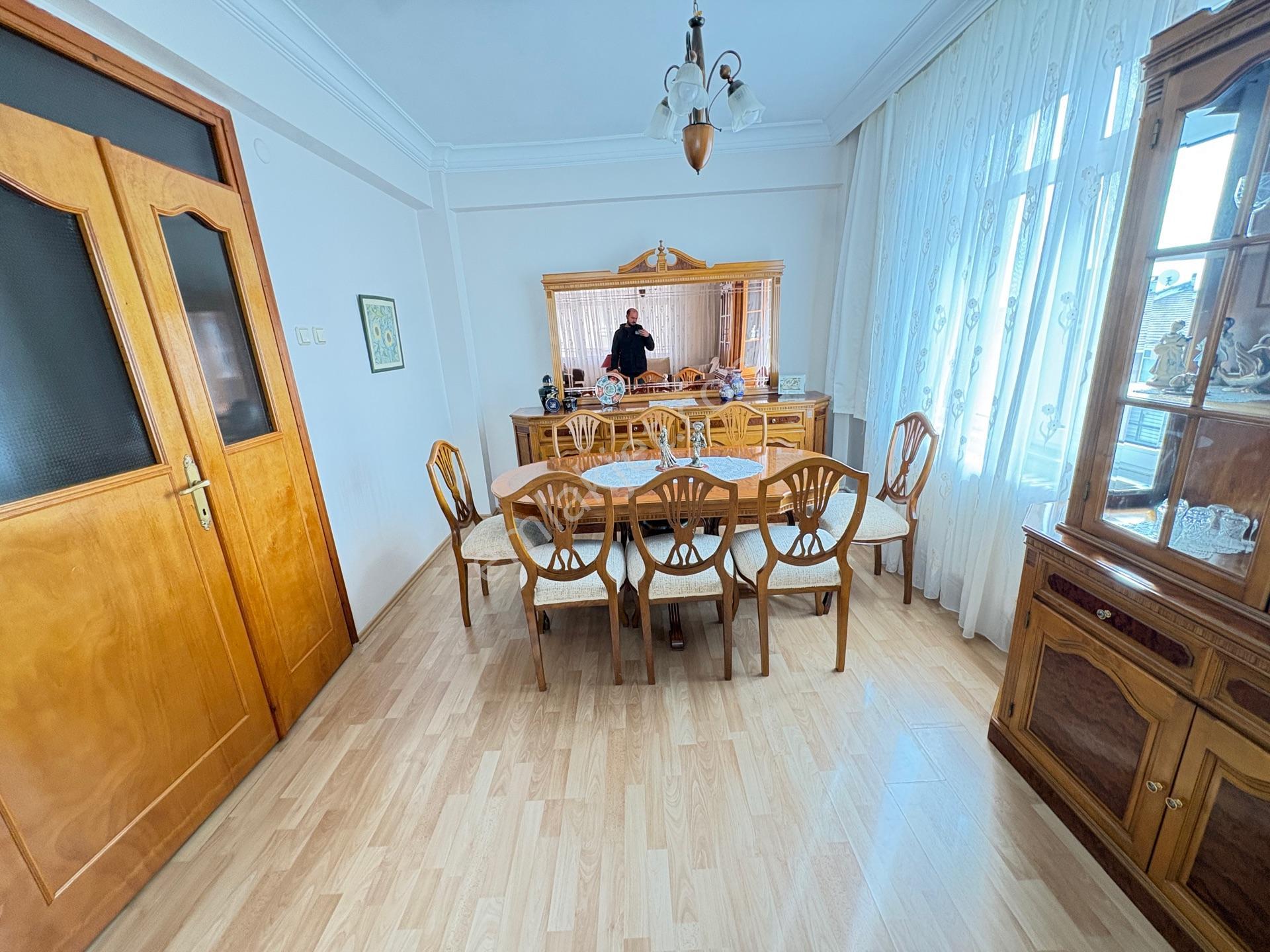 Marmara'dan Fatih Esentepe'de 3+1 Eşyalı Kiralık Daire - Görsel 9