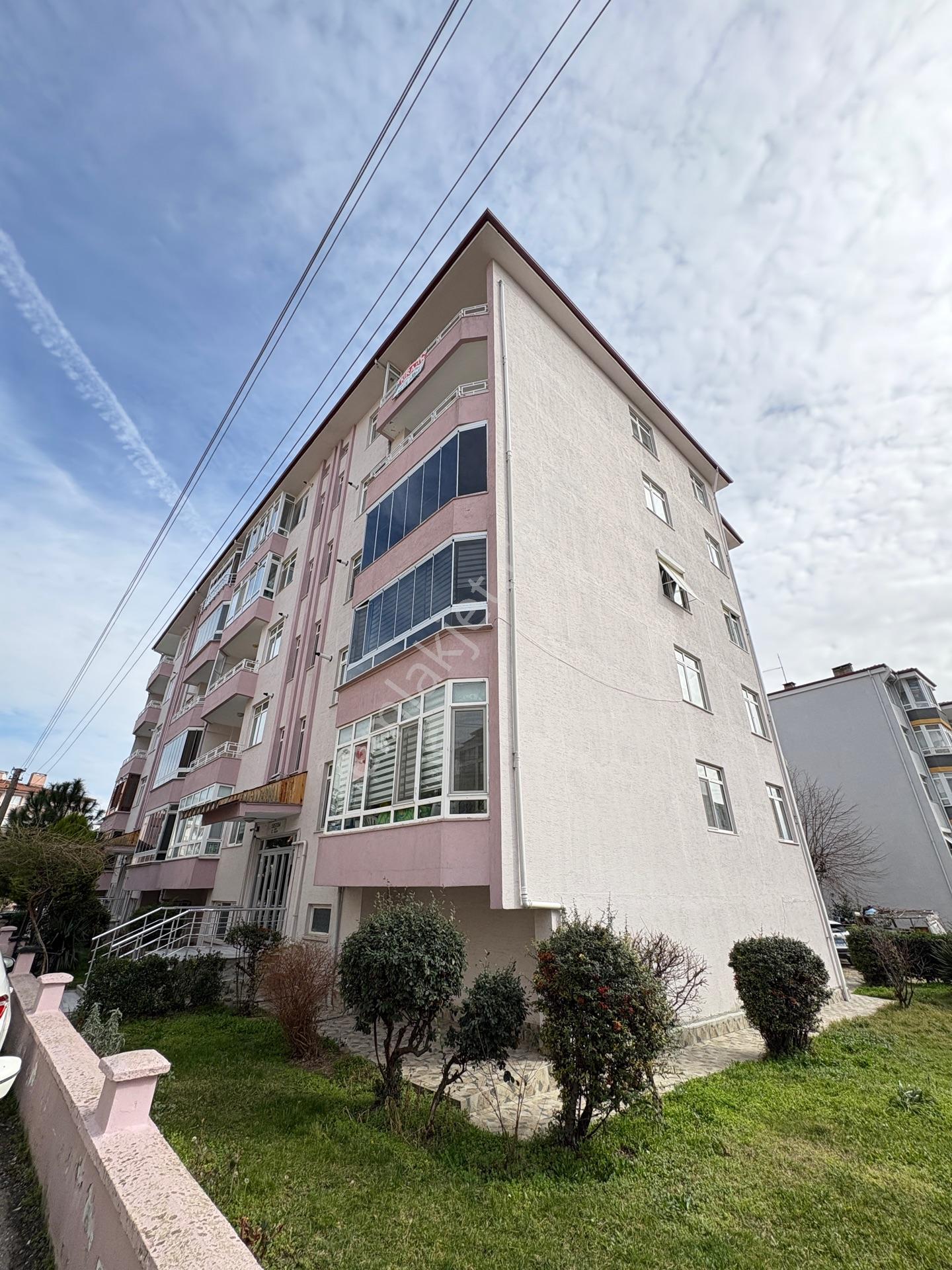 Marmara'dan Fatih Esentepe'de 3+1 Eşyalı Kiralık Daire - Görsel 31