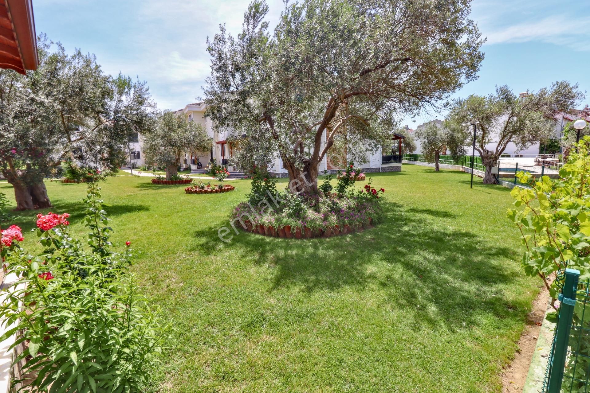 Mahmut İşler'den Gürede Denize Sıfır Sitede Satılık Villa - Görsel 11