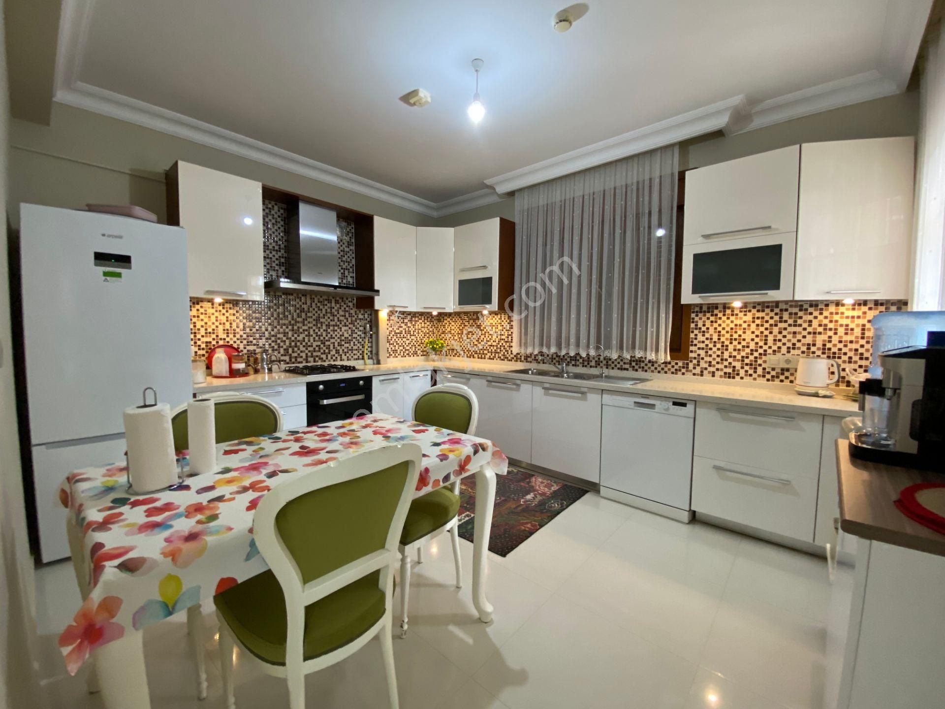 Next House'dan,güzel Şehirde,havuzlu,bakımlı,7+2,fırsat - Görsel 18