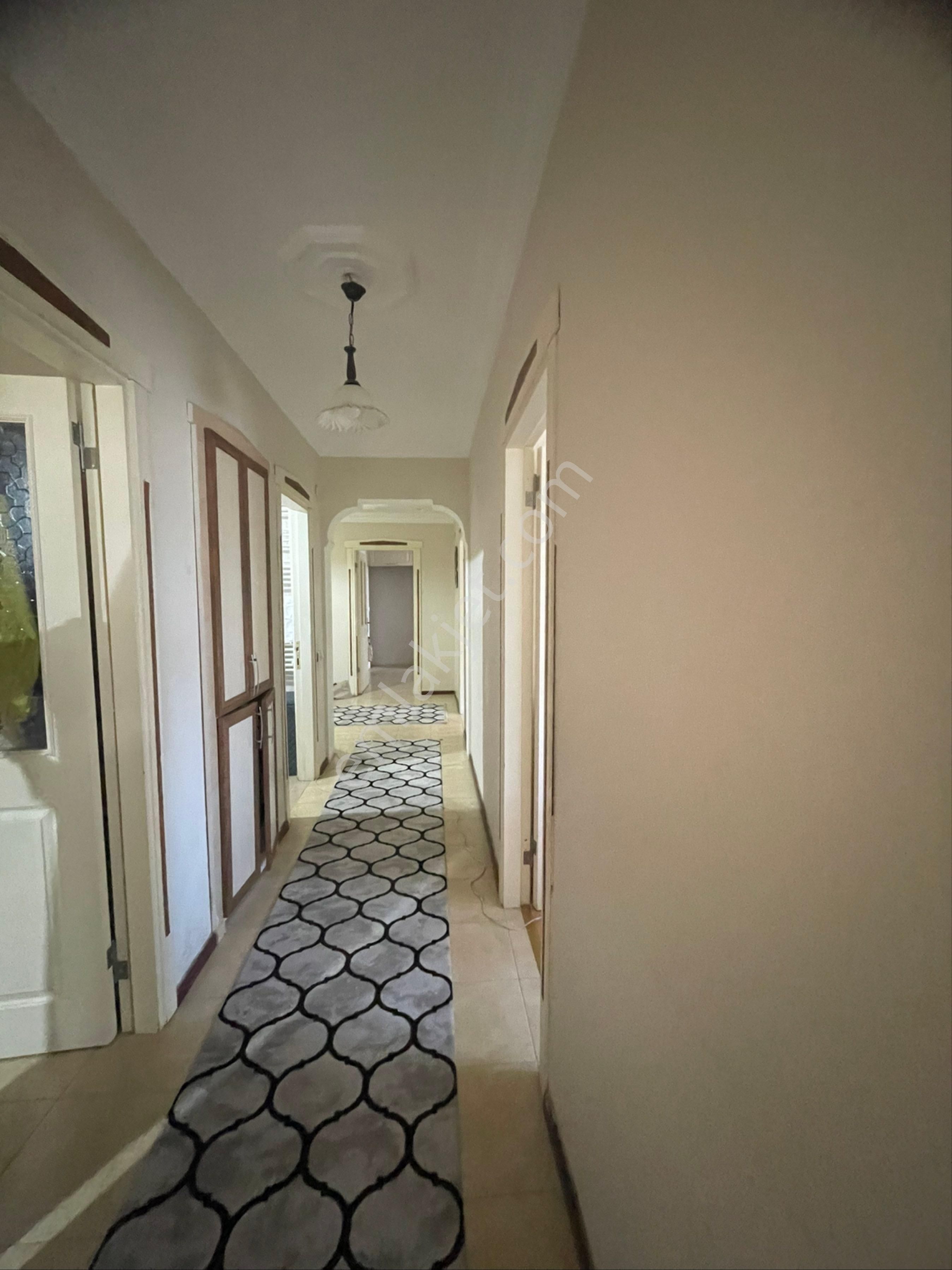 Satılık Daire Niğde Bor Yolu Gök Kuşağı Sitesi 4+1 - Görsel 31