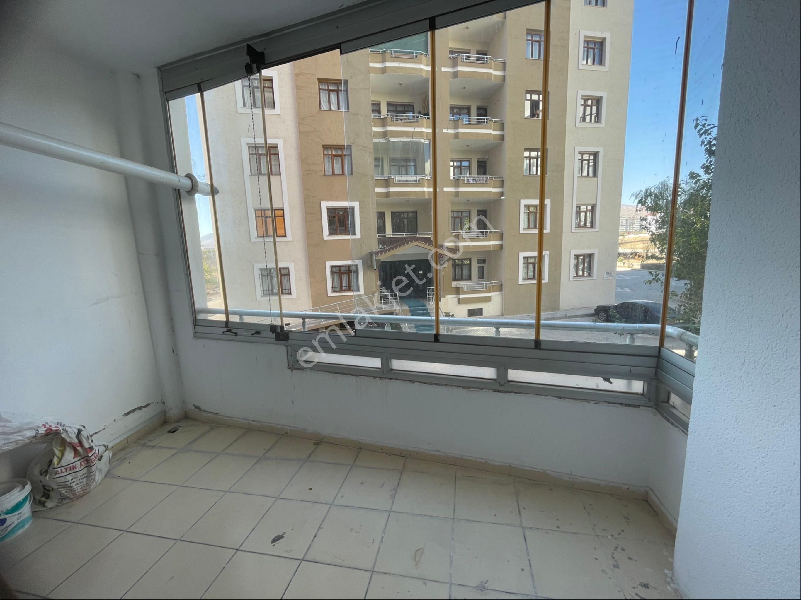 Satılık Daire Niğde Bor Yolu Gök Kuşağı Sitesi 4+1 - Görsel 9