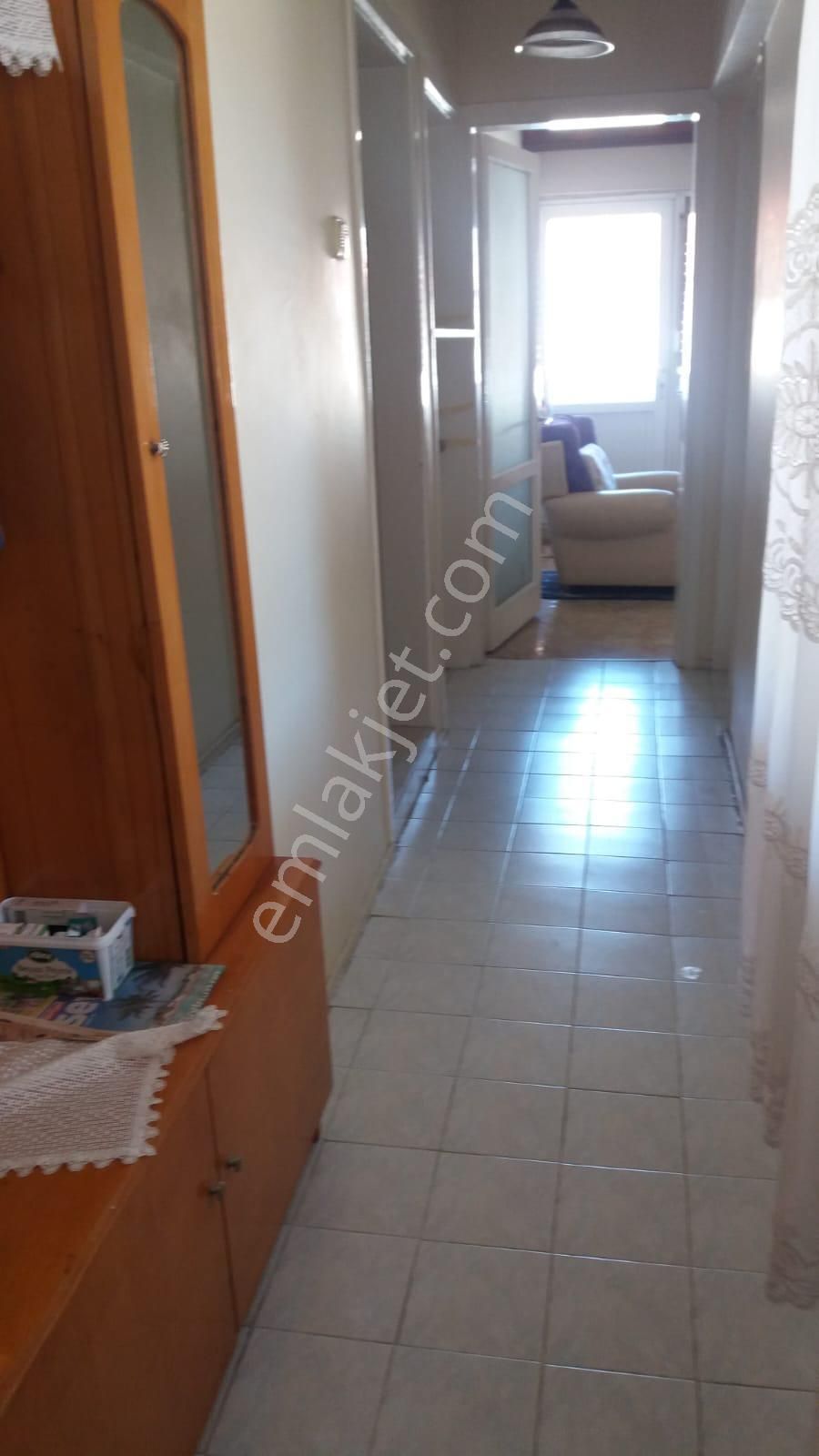 Acil Konak Üçyol Meydan Yakını 3+1 110m2 Asansörlü Ayrı Mutfak Havadar Klasik Daire - Görsel 4