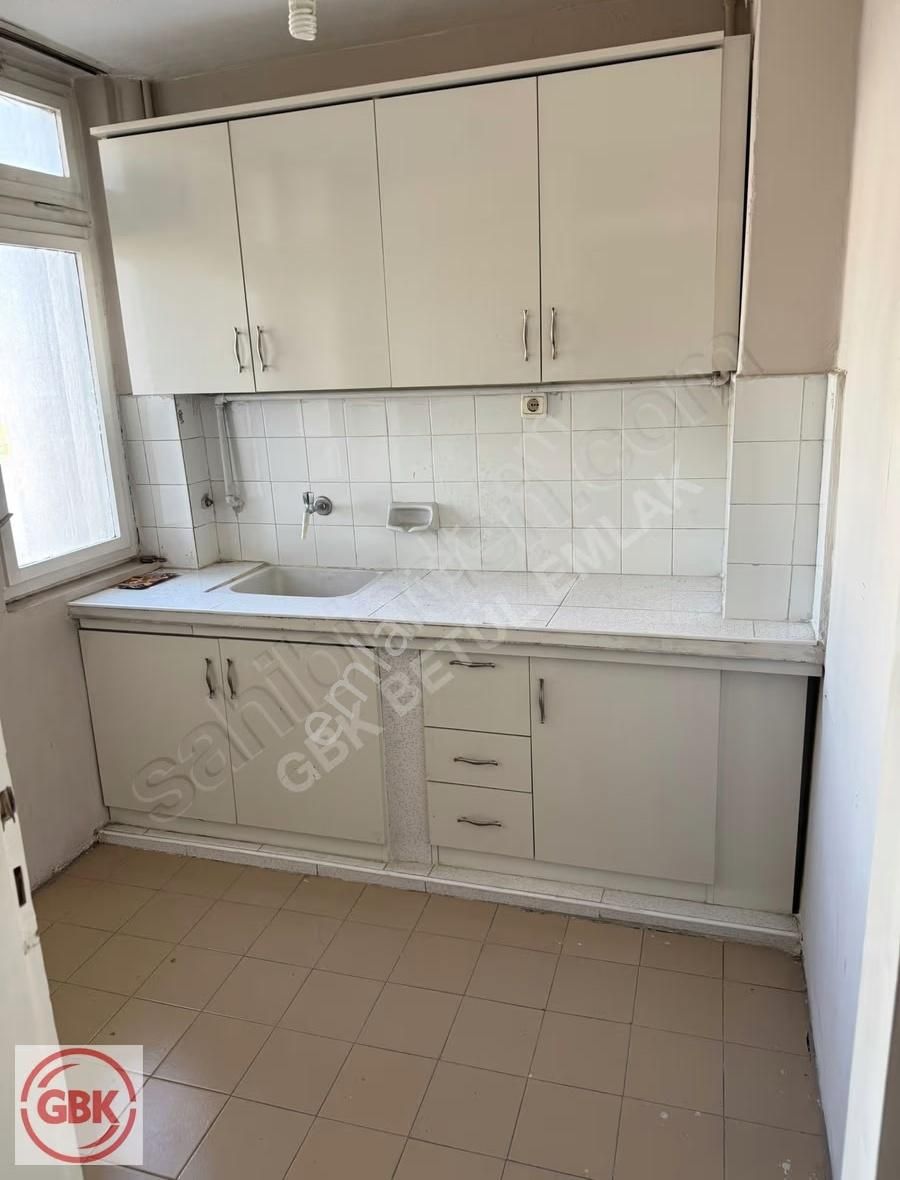 Kızılay Mithatpaşa'da Fırsat! Asansörlü İş Hanında 1+1 Ofis! - Görsel 2