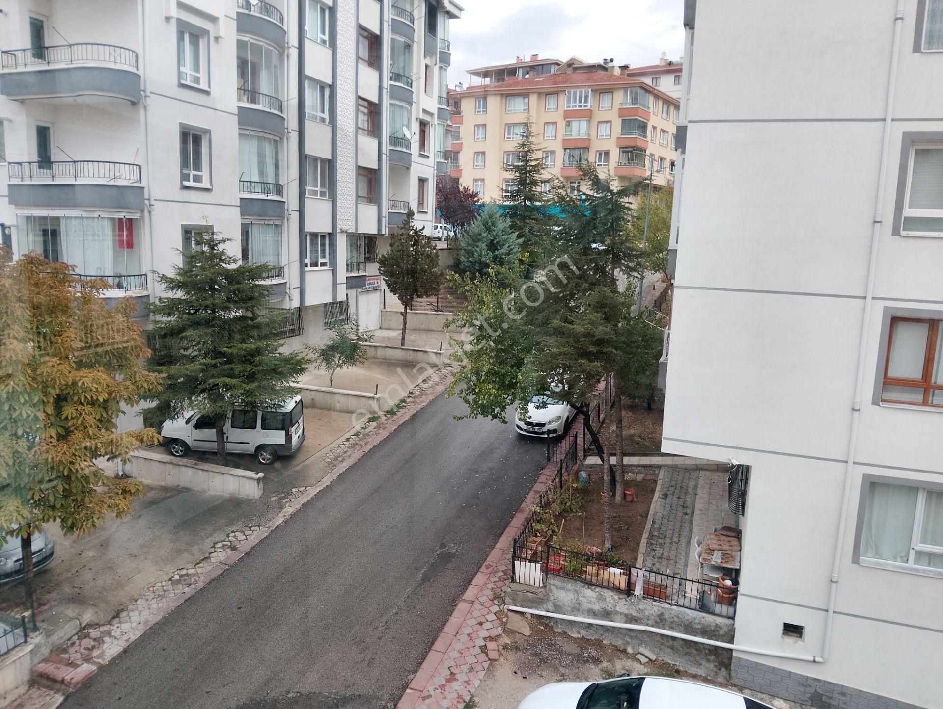 Keçiören Yeşiltepe Mahallesinde Katda 3+1 - Görsel 5