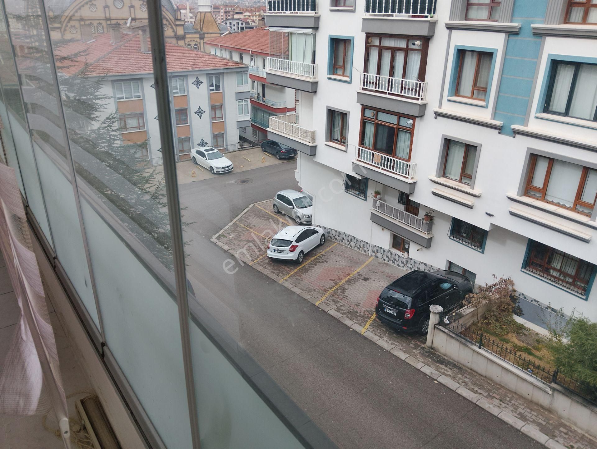 Keçiören Yeşiltepe Mahallesinde Katda 3+1 - Görsel 6