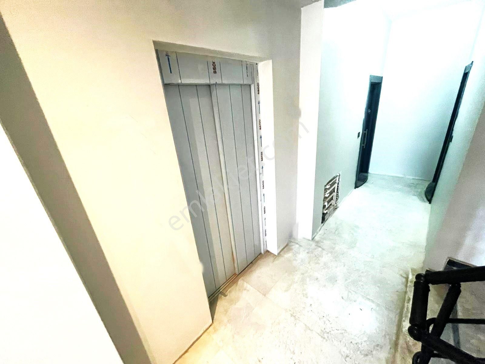 Edremit Kadıköy'de Aygülden Sıfır Kaçmaz Bir Fırsat Daha Arakat Ön Cephe Asansörlü 2+1 Satılık Daire - Görsel 31