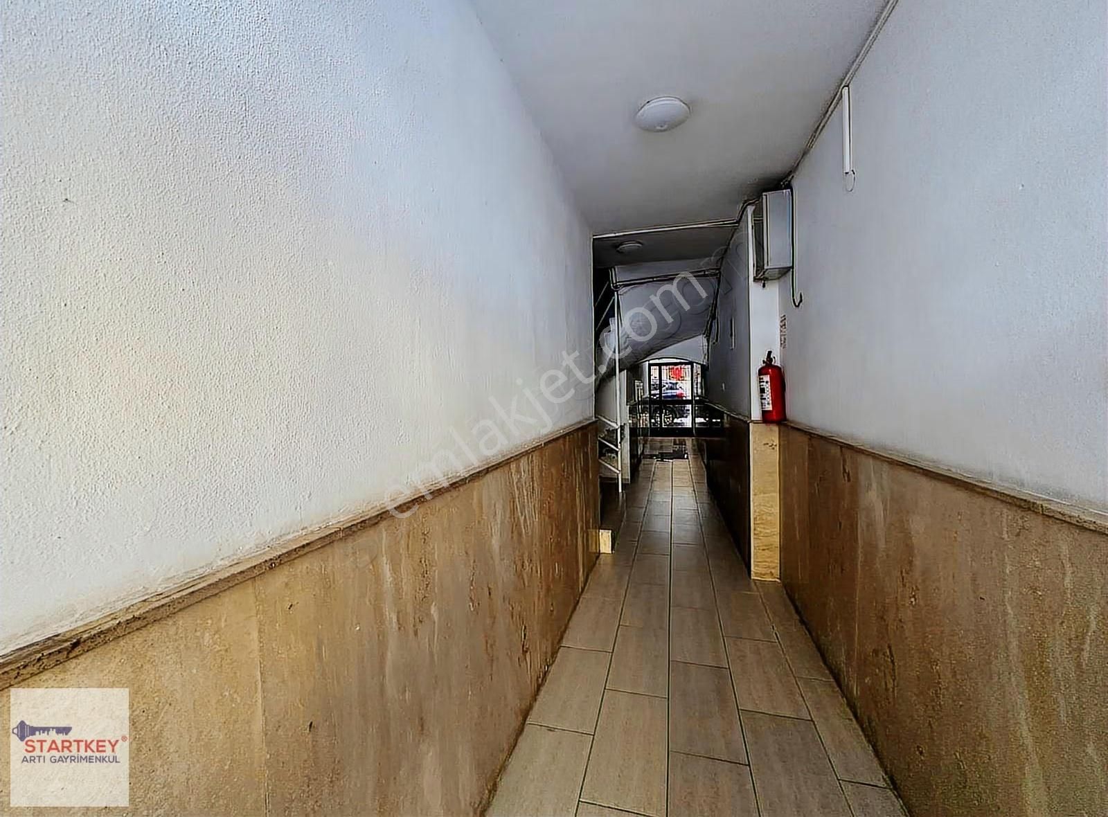 Karşıyaka Da Full Tadilatlı Asansörlü Satılık 2+1 Daire - Görsel 22