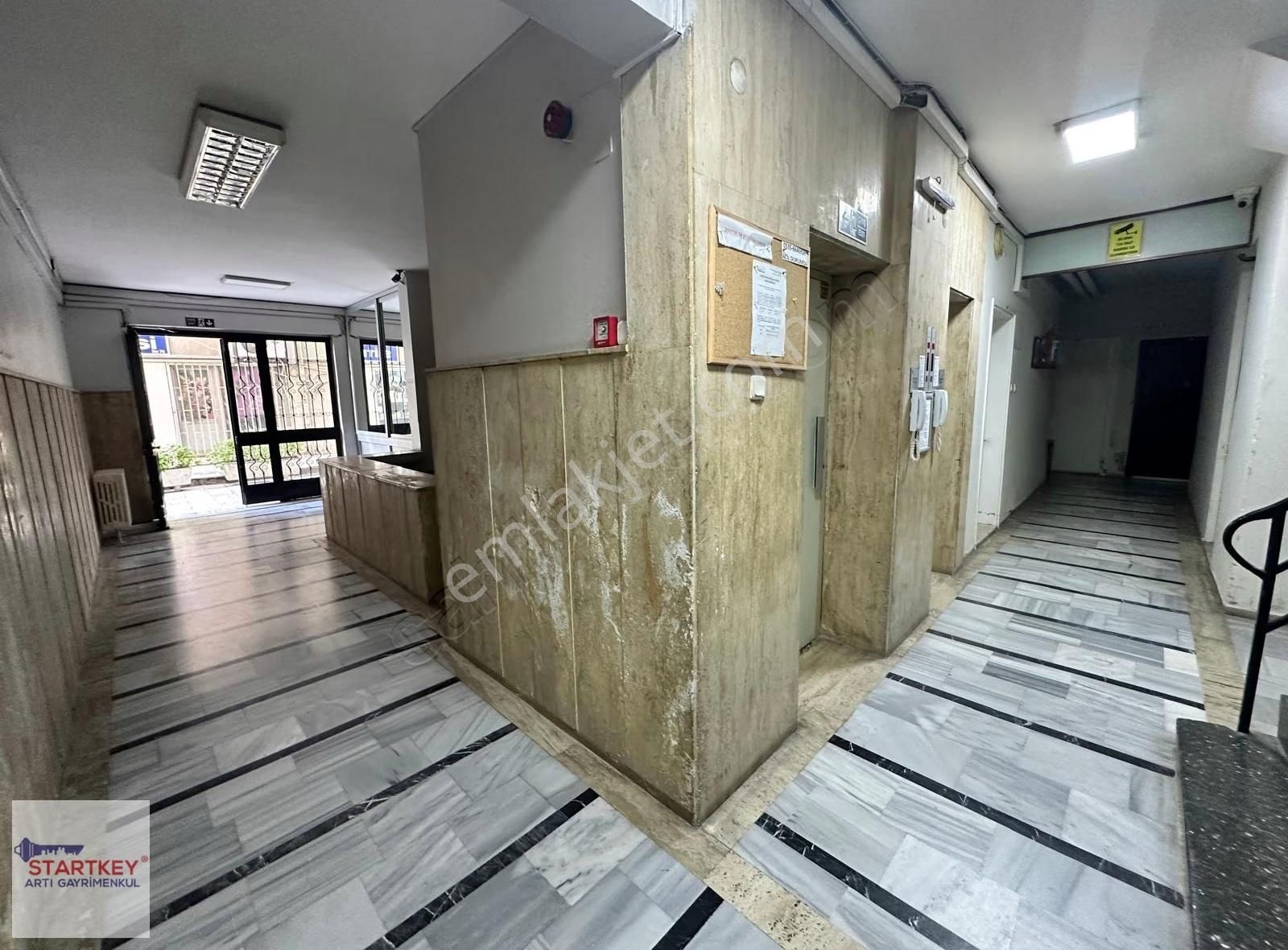 Alsancak Merkezde Doktorlar Sitesinde Satılık 1+1 Daire - Görsel 3