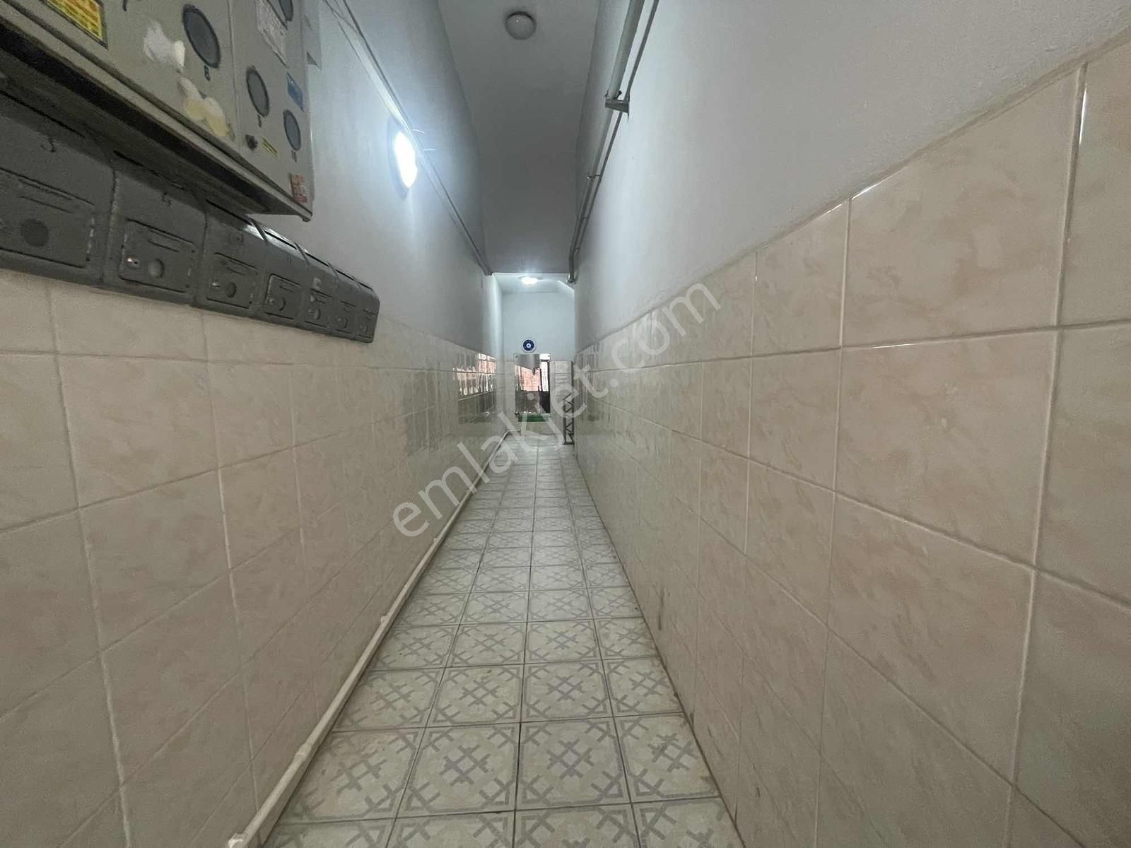 Hatay Karakolu Altı 222 Sok. Üzerinde Düz Ayak 3+1 Teraslı Daire - Görsel 14