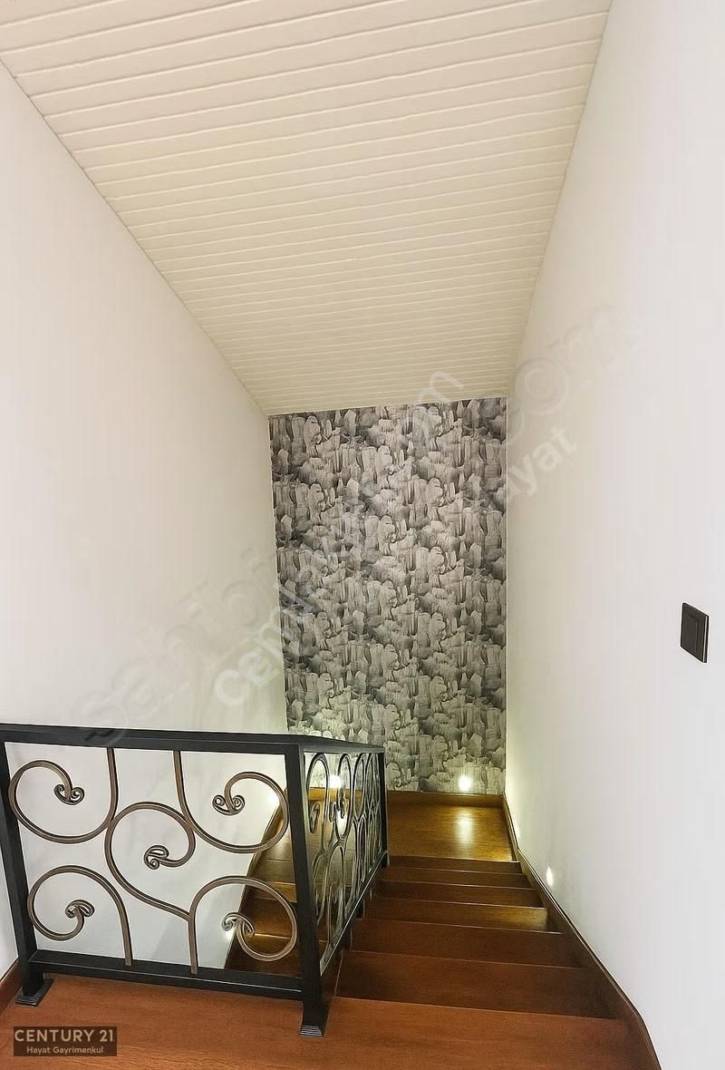 Torbalı Ertuğrul'da Geniş Bahçeli Lüks Villa-ticari Uygun - Görsel 27