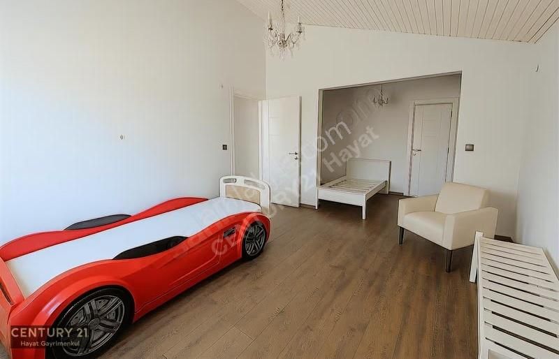 Torbalı Ertuğrul'da Geniş Bahçeli Lüks Villa-ticari Uygun - Görsel 4