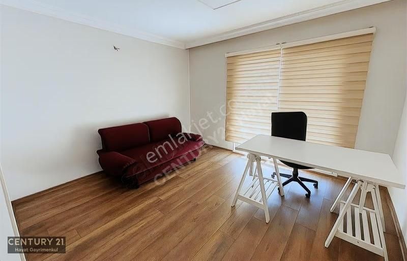 Torbalı Ertuğrul'da Geniş Bahçeli Lüks Villa-ticari Uygun - Görsel 22