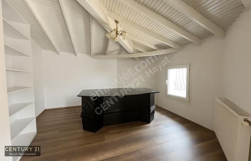 Torbalı Ertuğrul'da Geniş Bahçeli Lüks Villa-ticari Uygun - Görsel 2