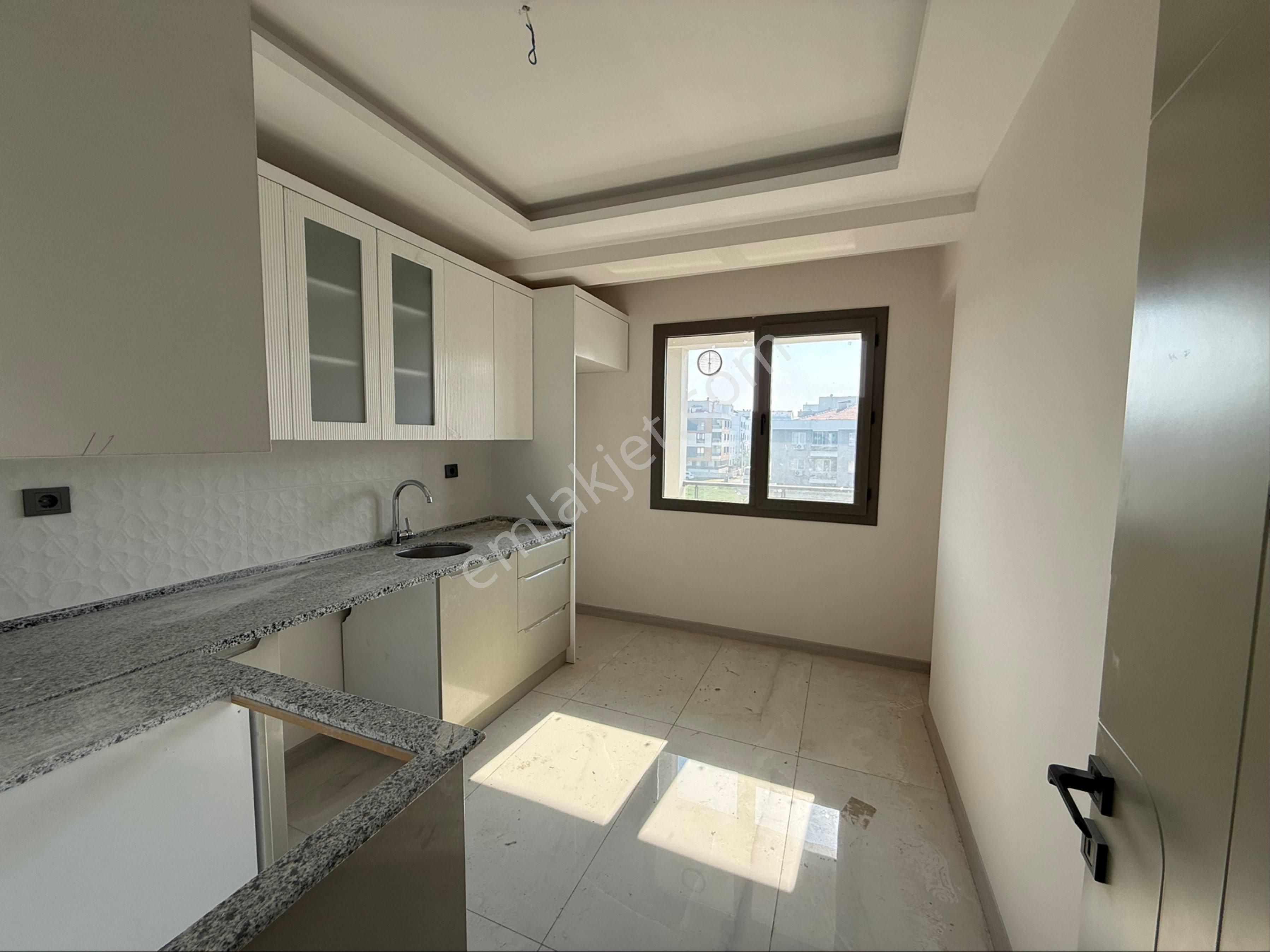 Emlak Center'dan Muradiye'de Site İçinde Satılık 2+1 Sıfır Daire - Görsel 4