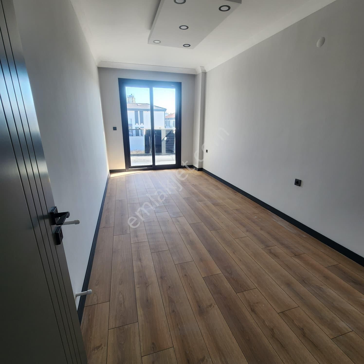 Didimde Tam Müstakil 3+1 Ayrı Mutfaklı Havuzlu ,garajlı Villa - Görsel 10