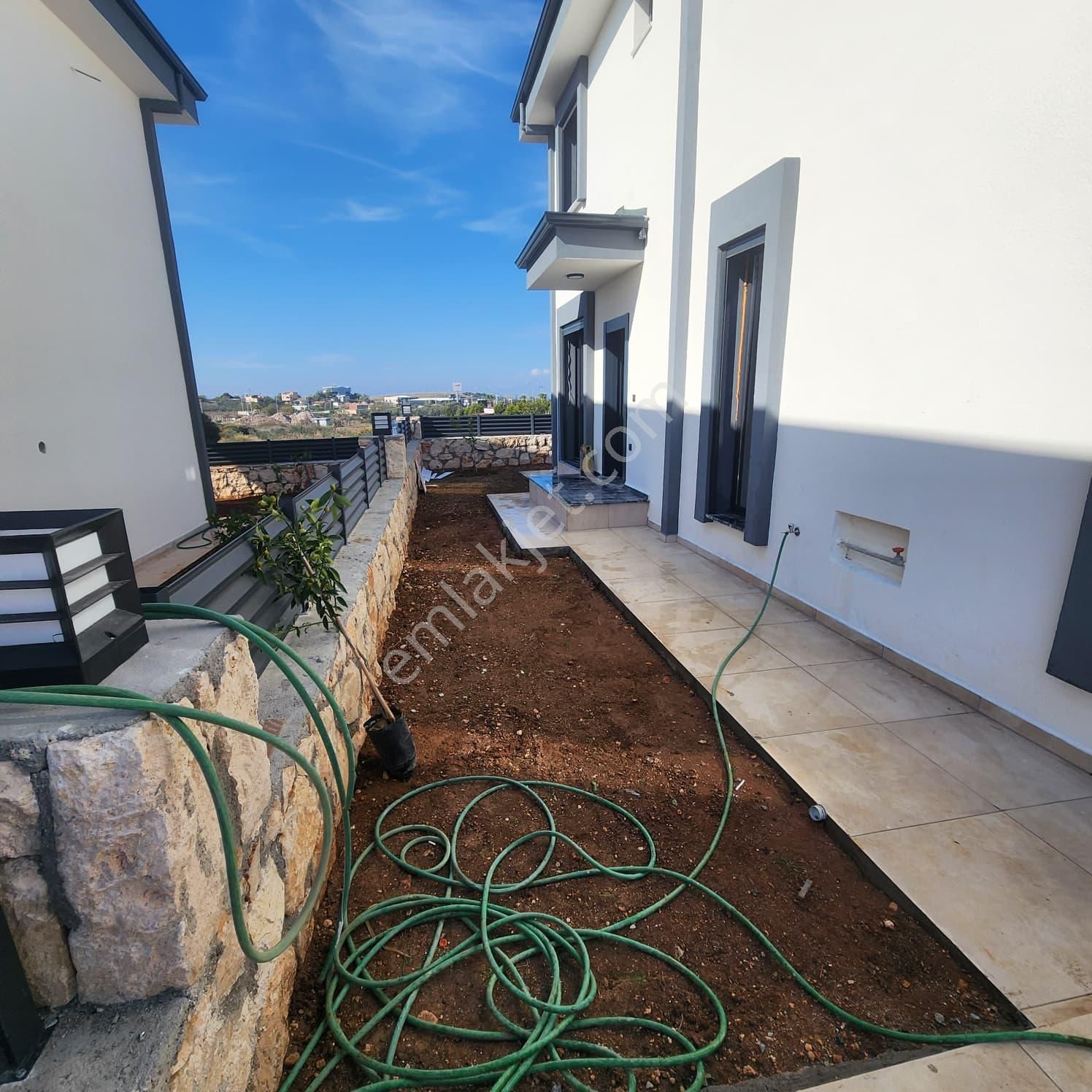 Didimde Tam Müstakil 3+1 Ayrı Mutfaklı Havuzlu ,garajlı Villa - Görsel 25