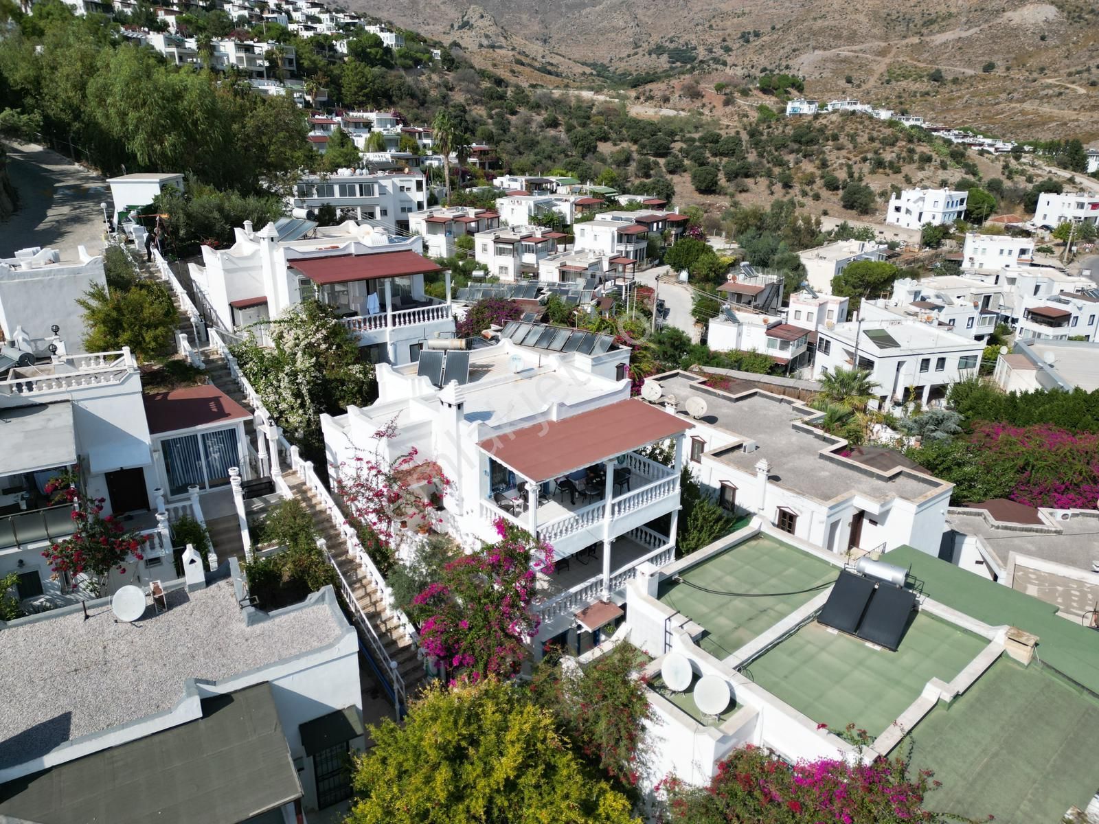 Bodrum Akyarlar, Aspatta Site İçinde Satılık 4+2 Villa - Görsel 12