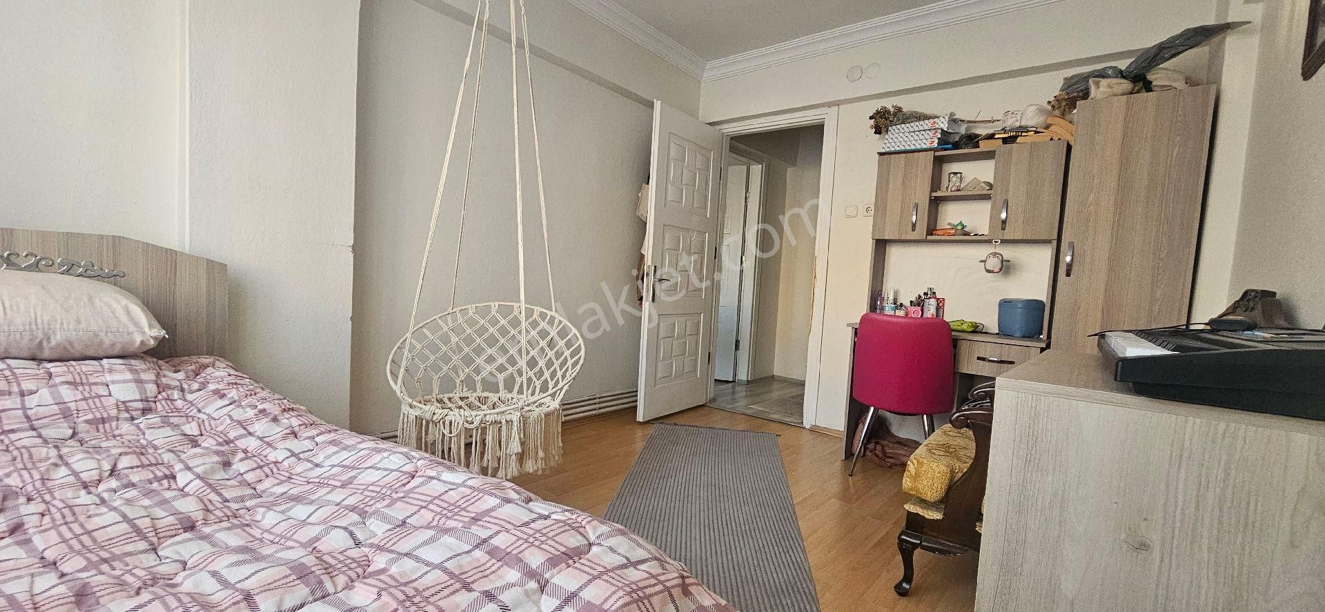 İnönü Mahallesinde 3+1 Doğalgazlı 160 M 4.kat Satılık Daire - Görsel 24