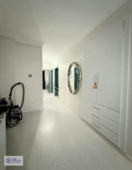 Muhittin Mahallesinde Acil Satılık 3+1 Daire - Görsel 11