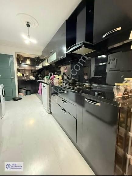 Muhittin Mahallesinde Acil Satılık 3+1 Daire - Görsel 14