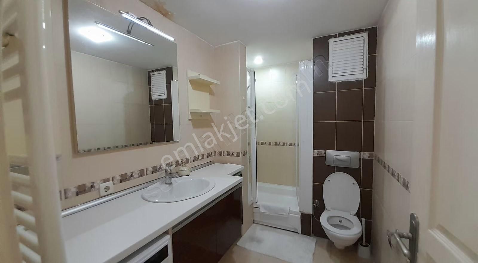 Ataşehir Hastaneler Bölgesinde Güvenlikli Sitede Ful Eşyalı 1+1 - Görsel 14